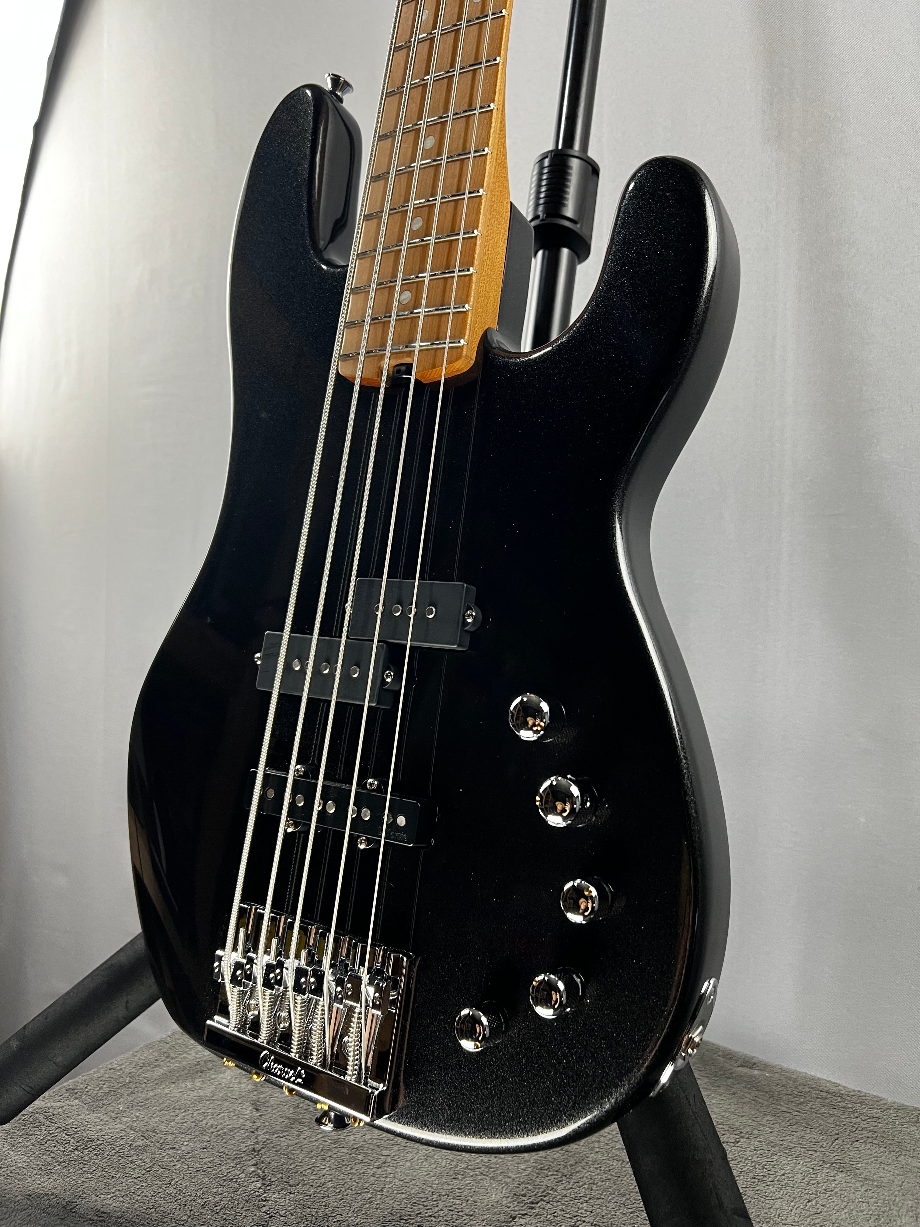 Pro-Mod San Dimas Bass PJ V - Metallic Black #265 GET PLEK'D!