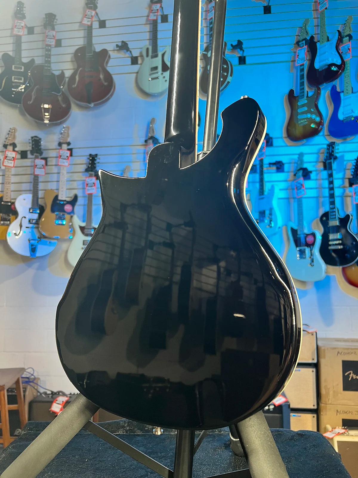 New Rickenbacker 620 Jetglo Electric Guitar w Ric Case 620JG 728