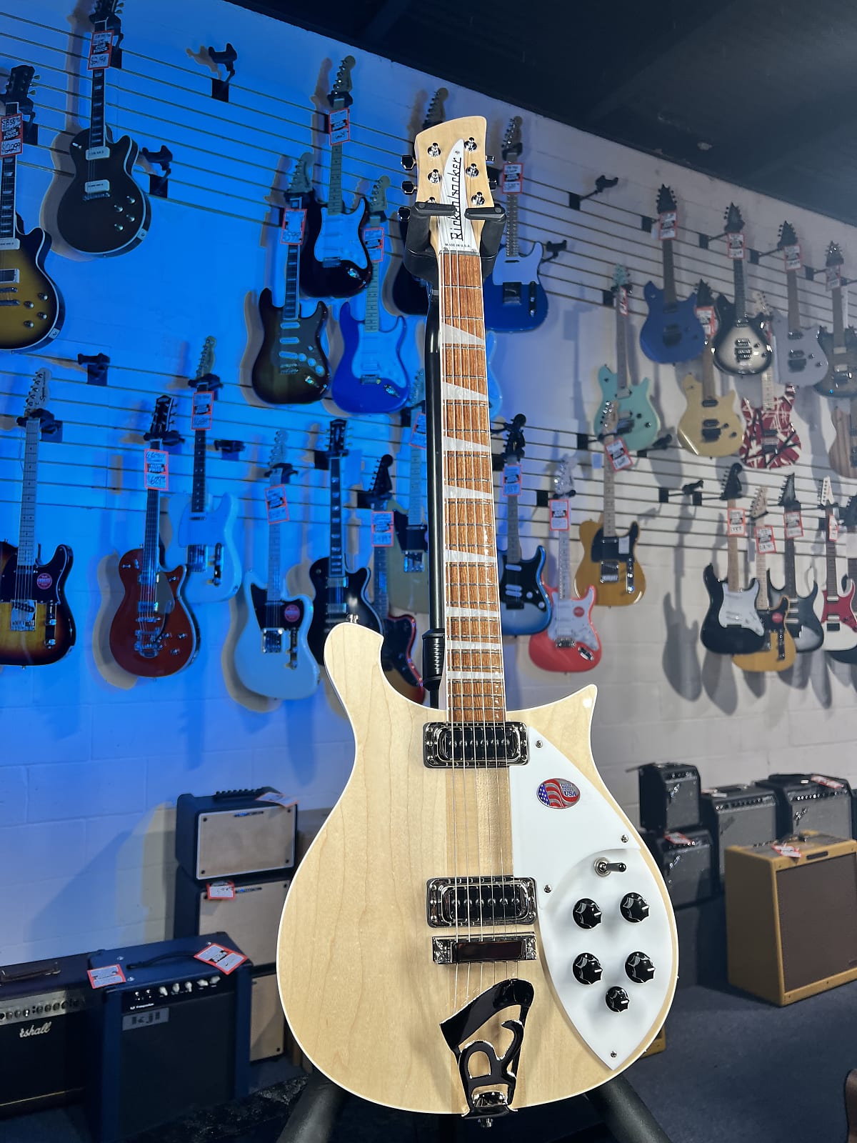 New Rickenbacker 620 Mapleglo Electric Guitar w Ric Case,  620MG 793