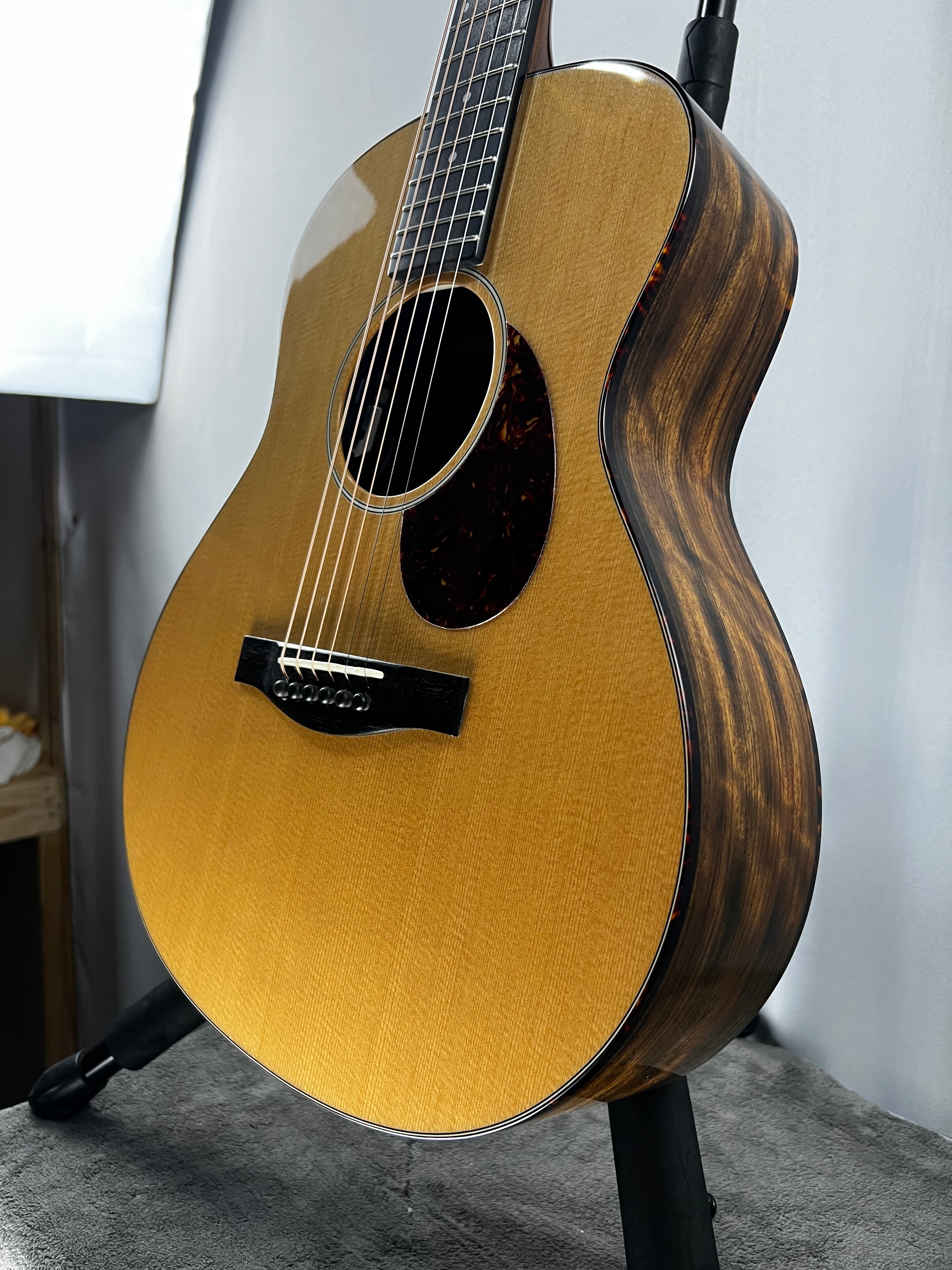 ACTG2E Deluxe - Truetone Gloss Natural #983 GET PLEK'D!