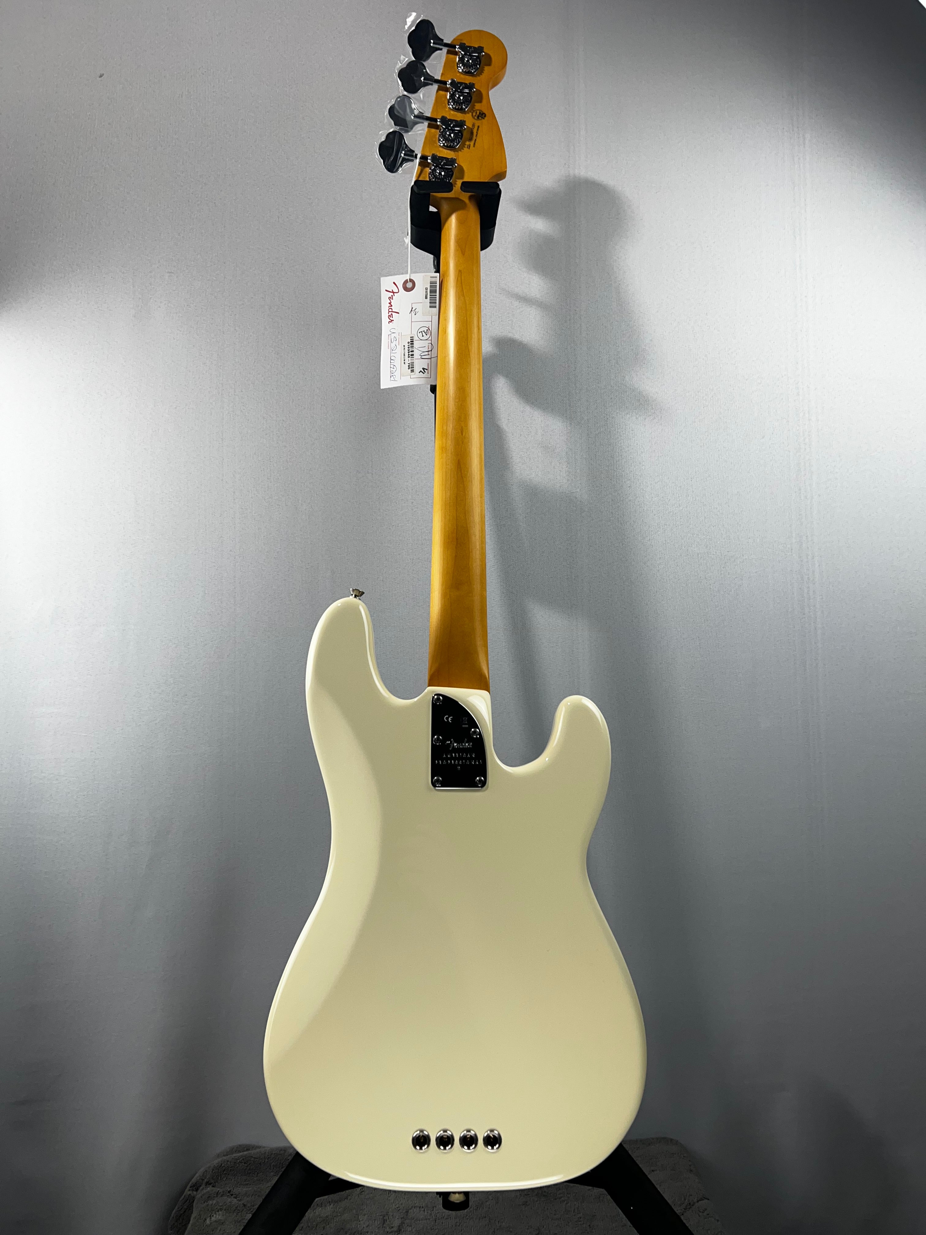 American Professional II Left-Handed Precision Bass - Olympic White w/Rosewood Fingerboard #281