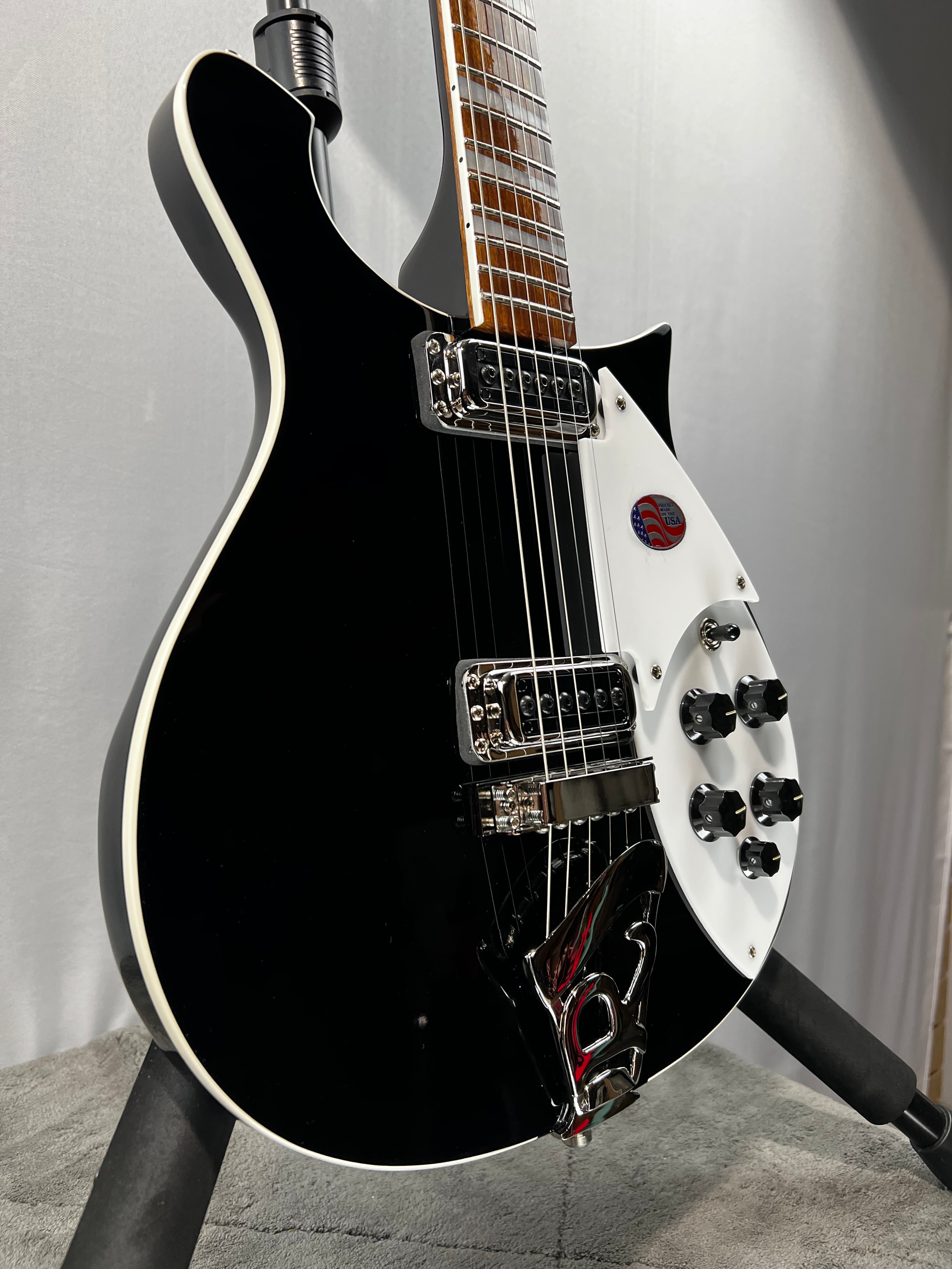 620JG Electric Guitar - Jetglo #716