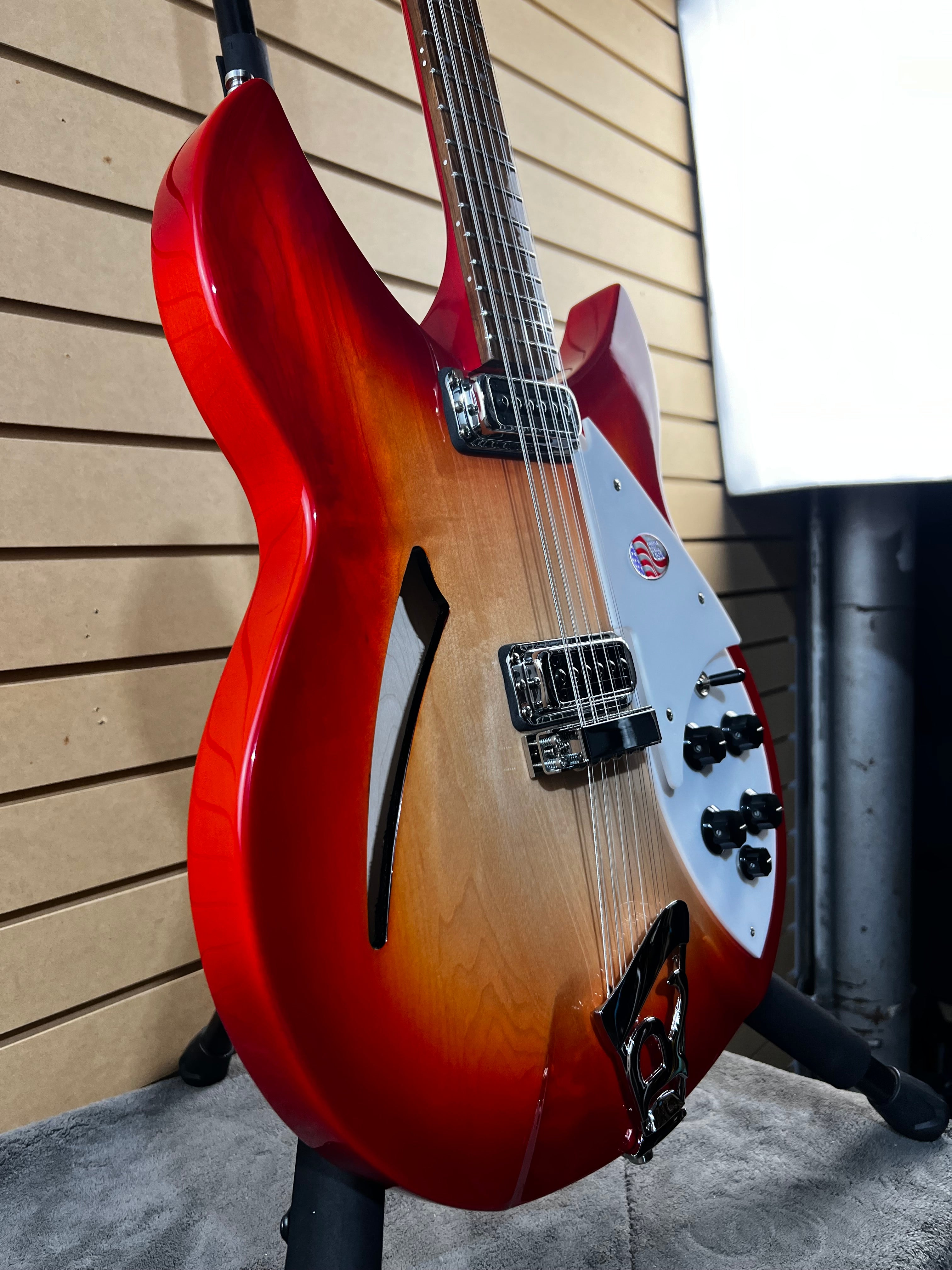 2024 330/12 Fireglo Semi-Hollow Electric w/OHSC #687