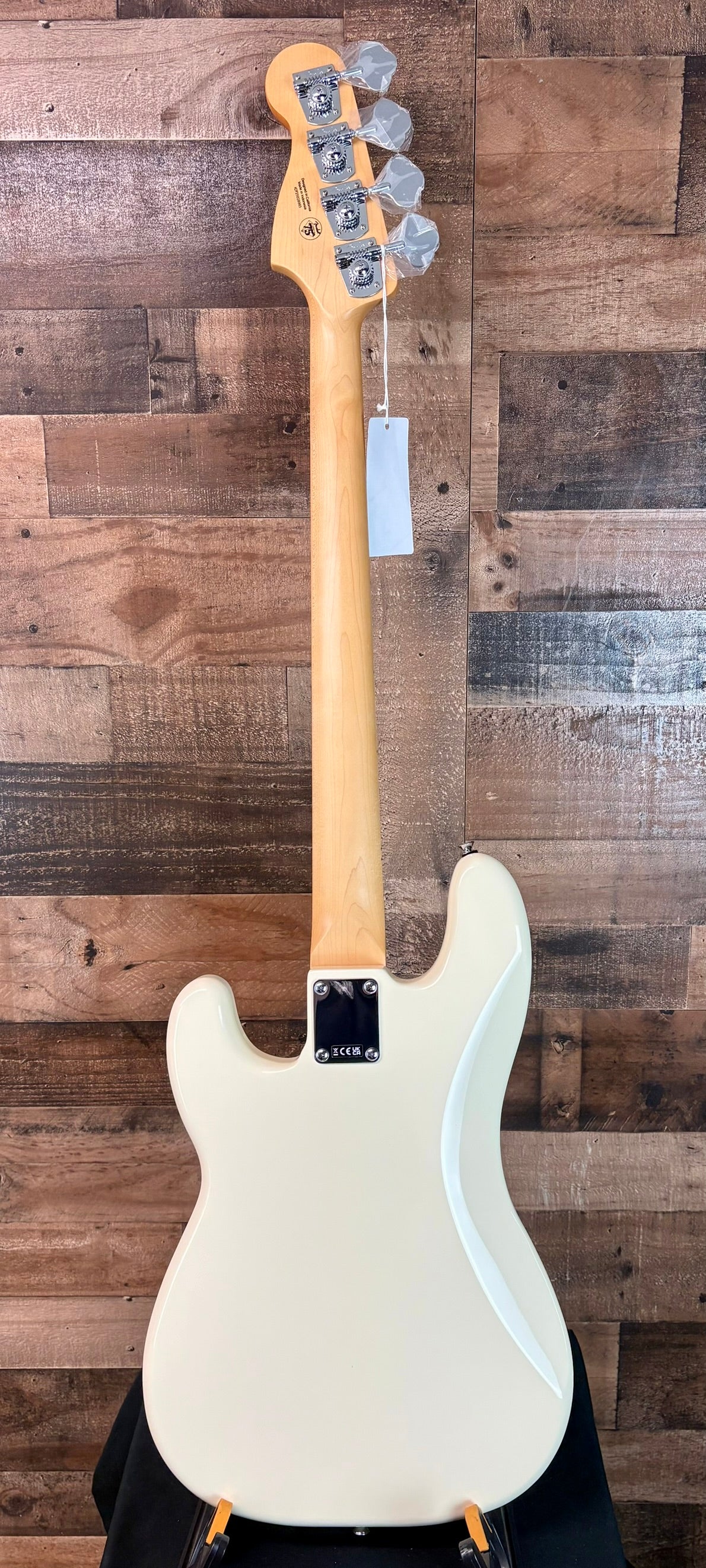 Fender Standard Precision Bass Olympic White | C&M Music Center