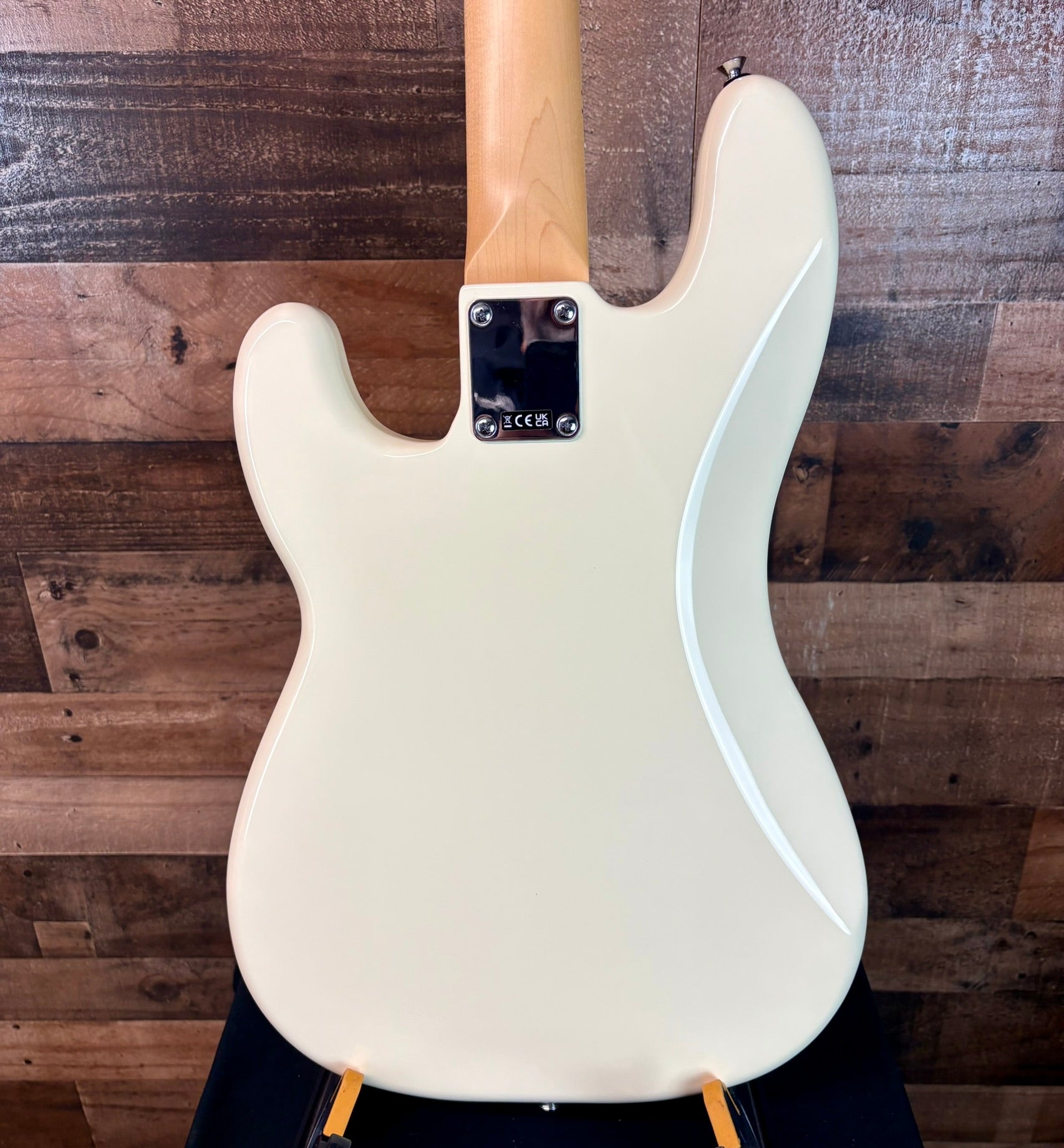 Fender Standard Precision Bass Olympic White | C&M Music Center