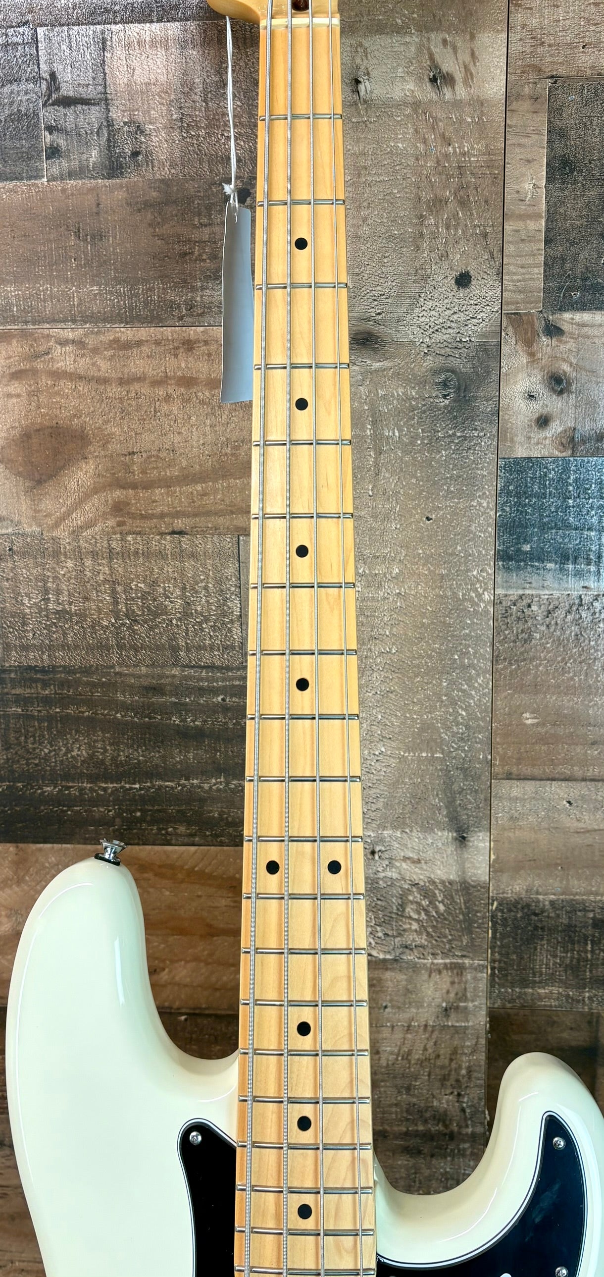 Fender Standard Precision Bass Olympic White | C&M Music Center