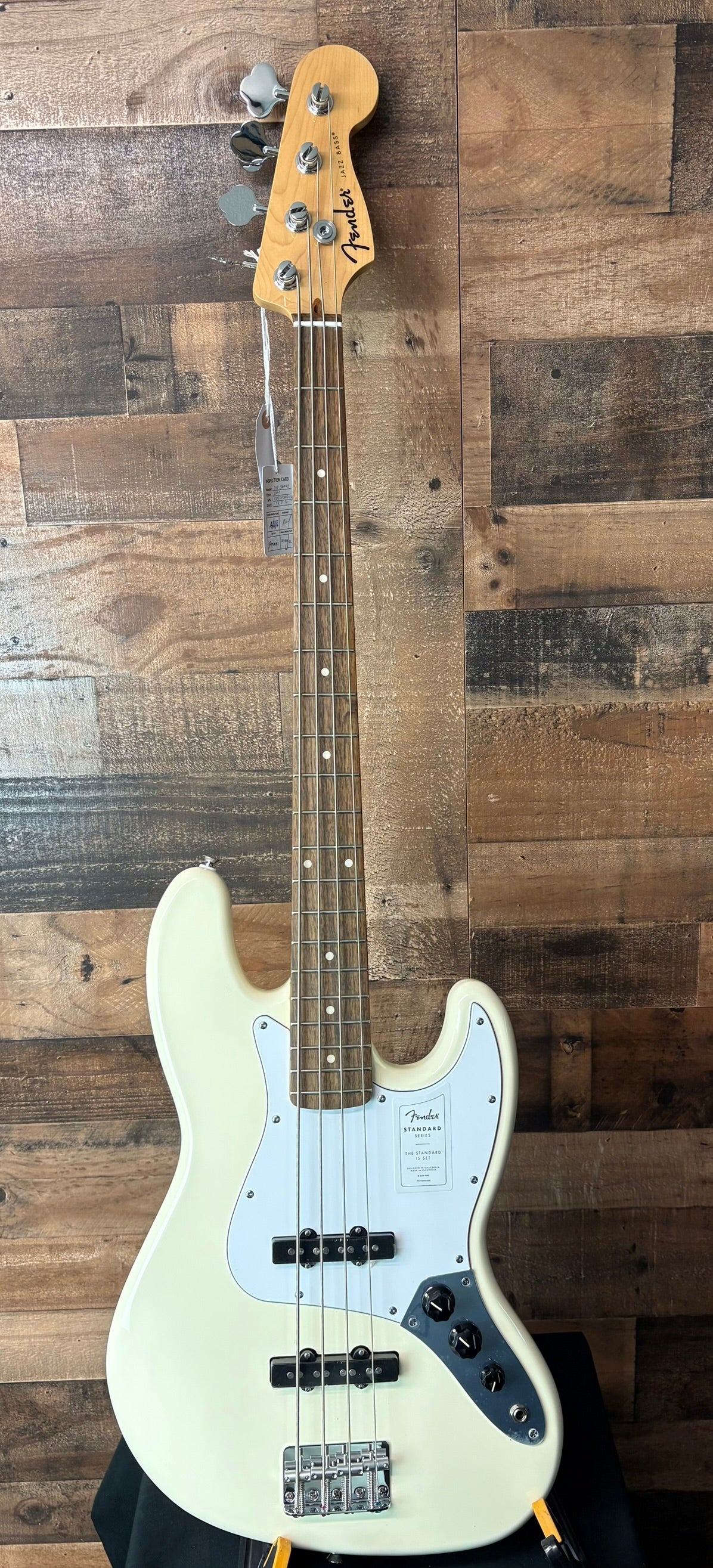 Fender Standard Jazz Bass Olympic White | C&M Music Center