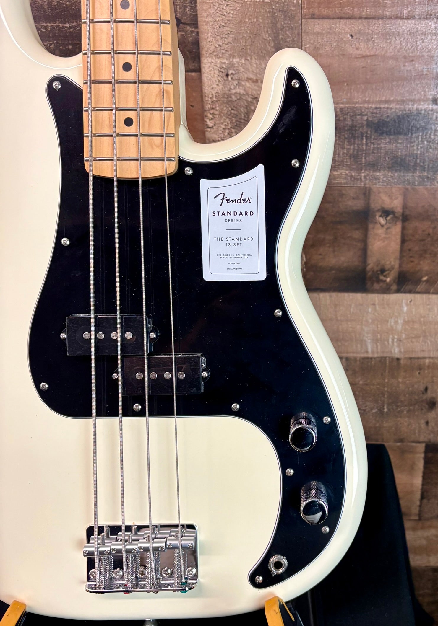 Fender Standard Precision Bass Olympic White