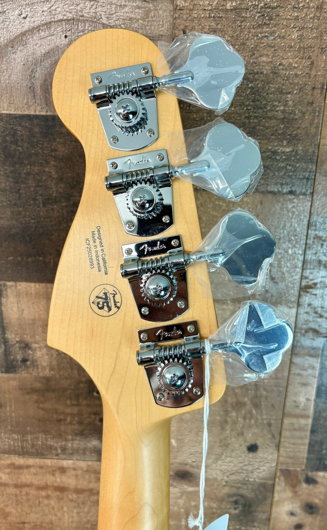 Fender Standard Precision Bass Olympic White | C&M Music Center