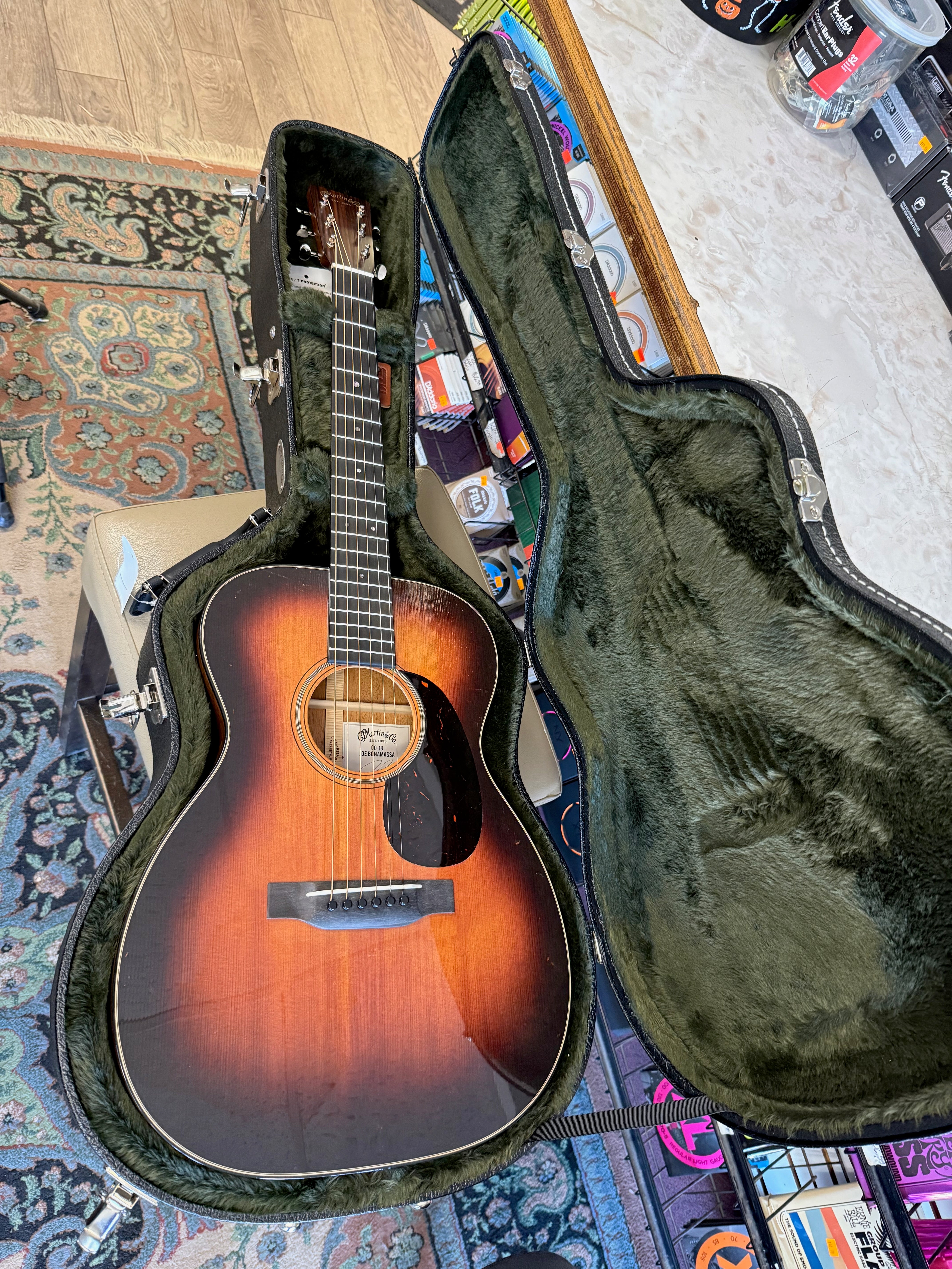 Martin 00-18 Joe Bonamassa Signature Acoustic Guitar #380
