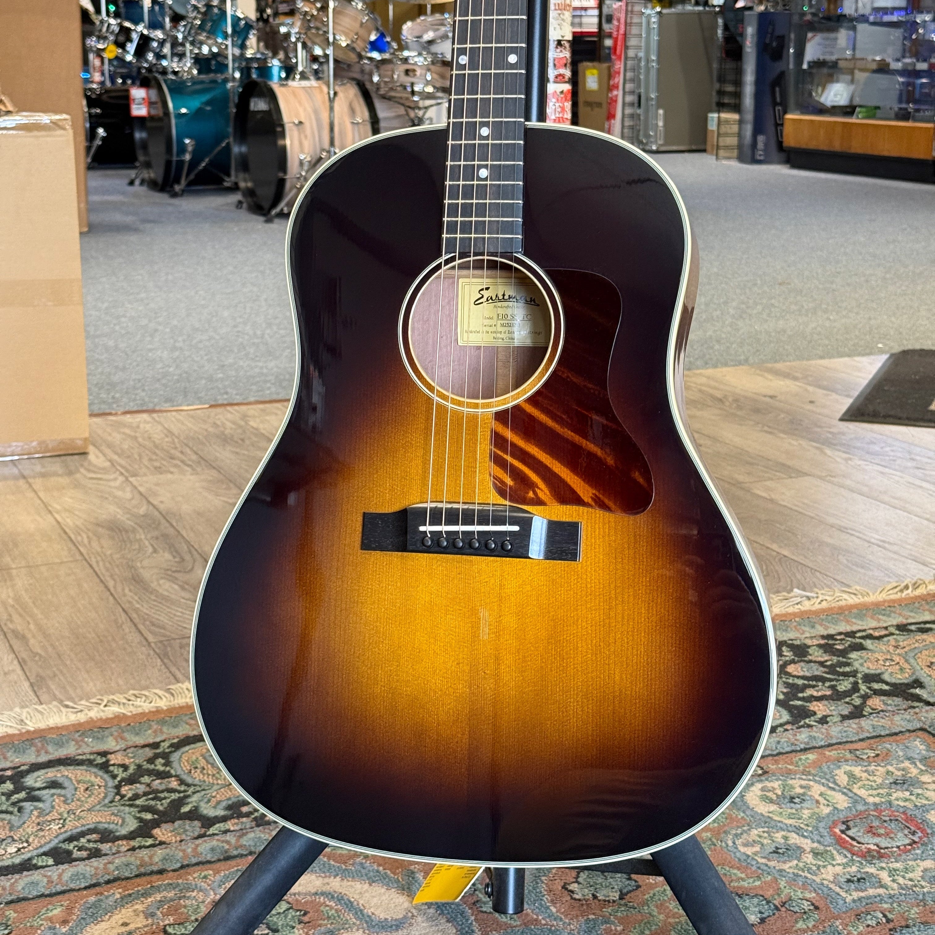 Eastman E10SS Thermo-Cure, Sunburst W/ Hard Case