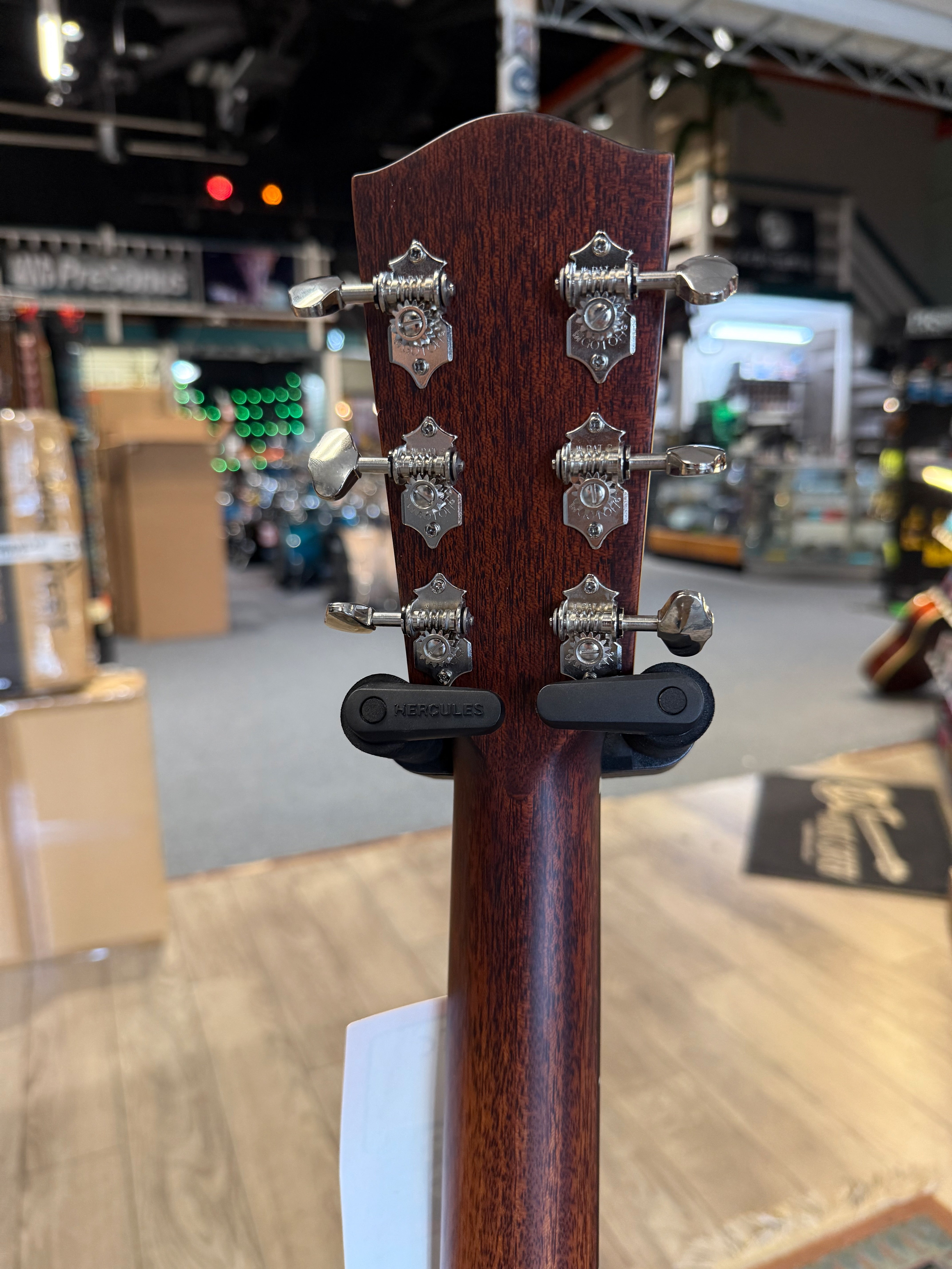 Eastman E10SS Thermo-Cure, Sunburst W/ Hard Case
