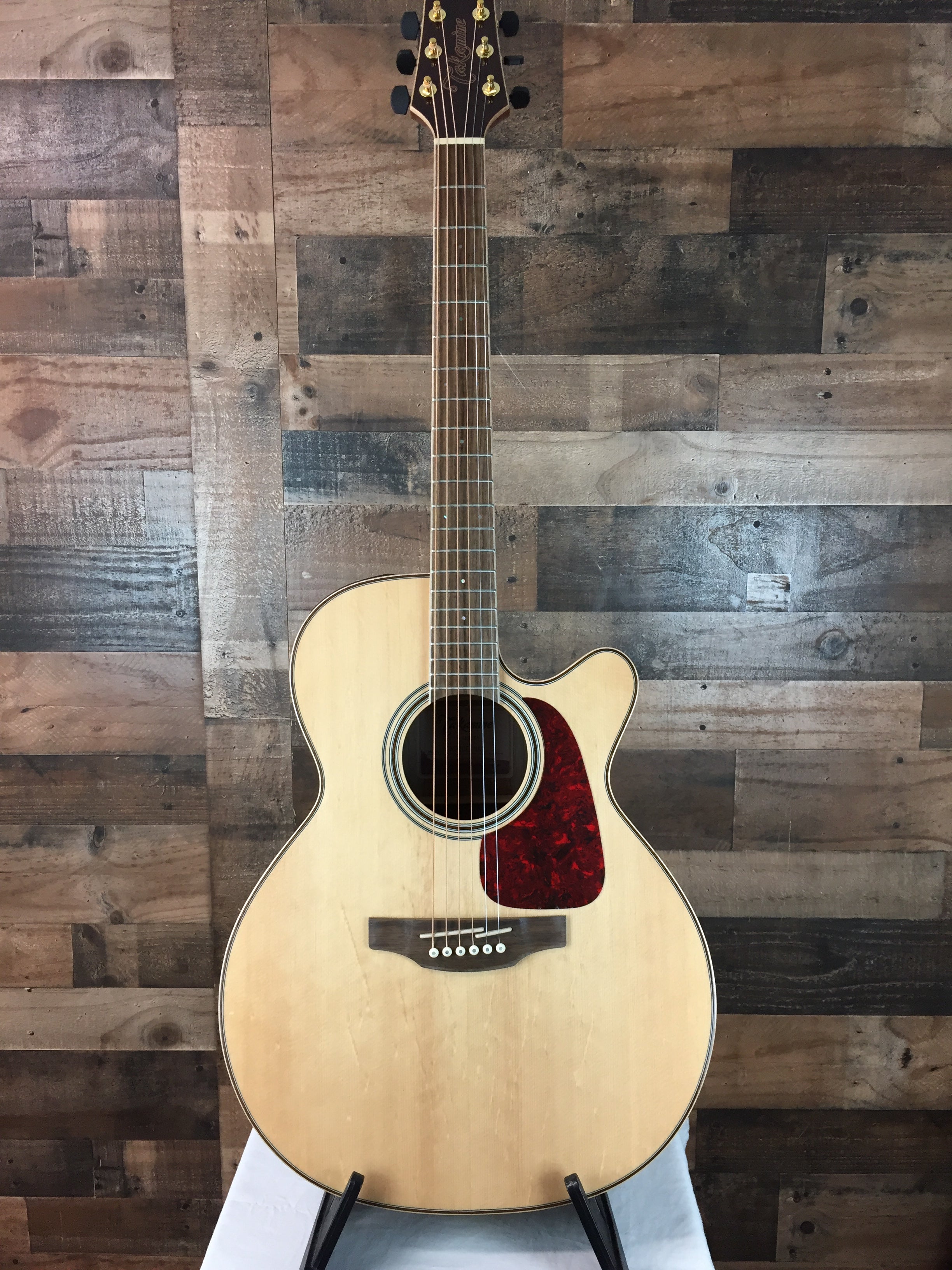 Takamine GN93CE-NAT Acoustic/Electric Guitar 662