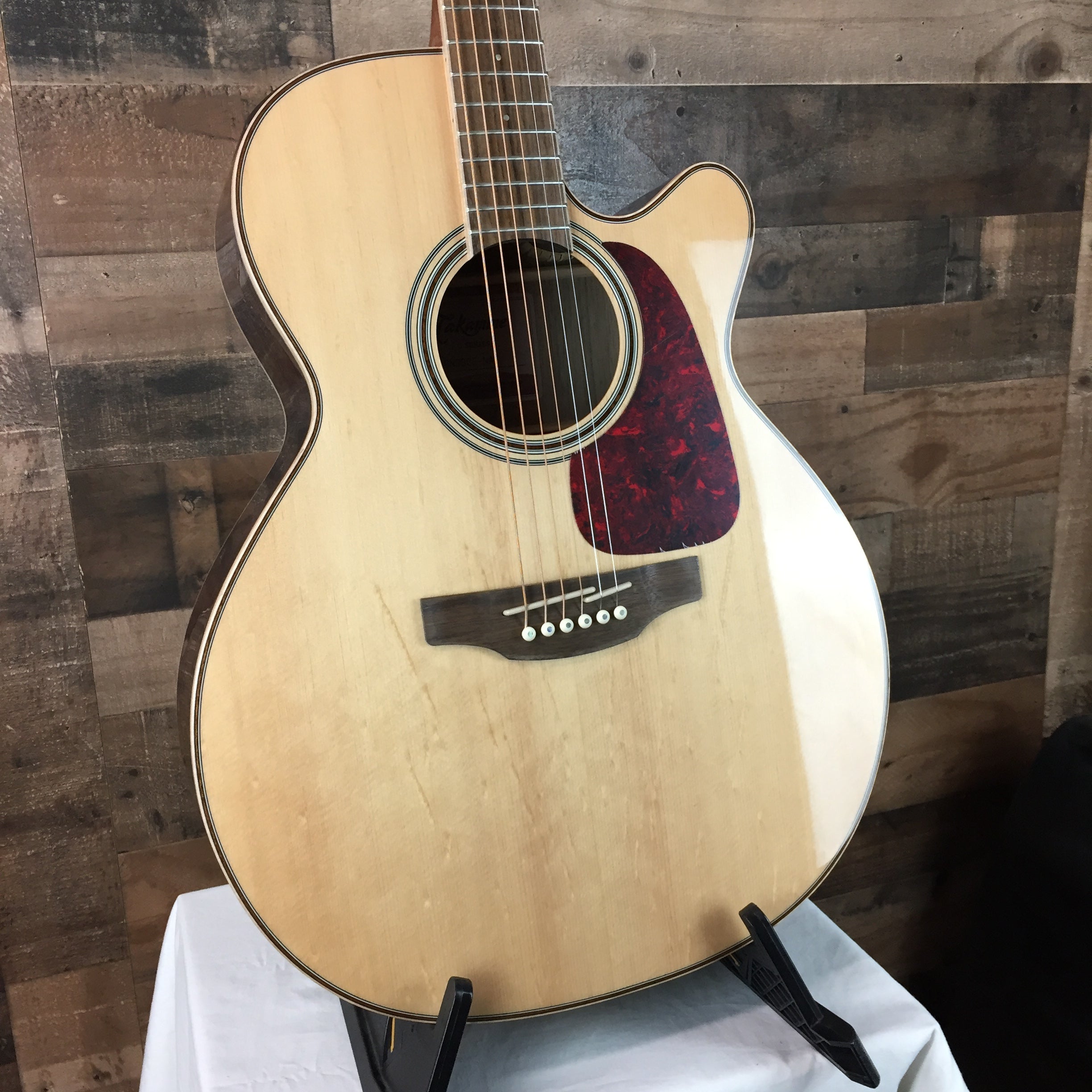 Takamine GN93CE-NAT Acoustic/Electric Guitar 662