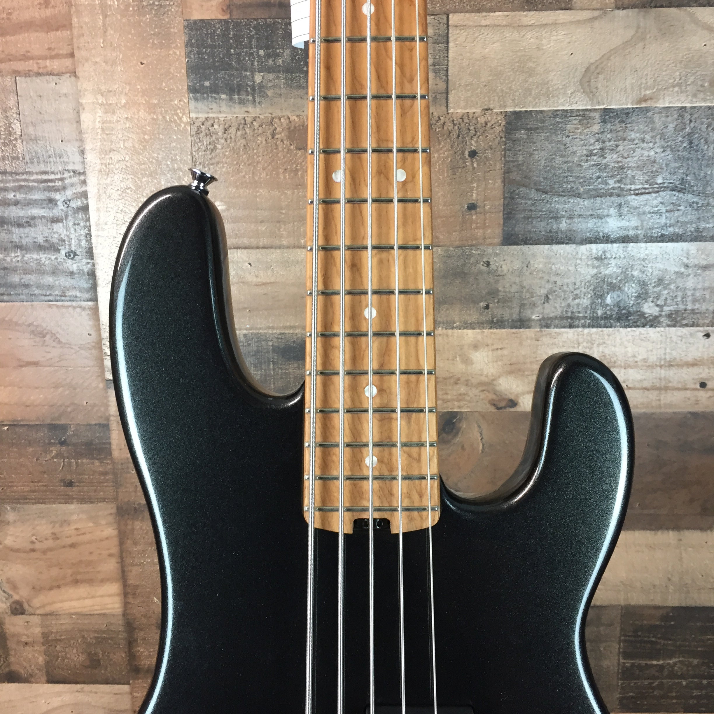 Pro-Mod San Dimas Bass PJ V Metallic Black, 239