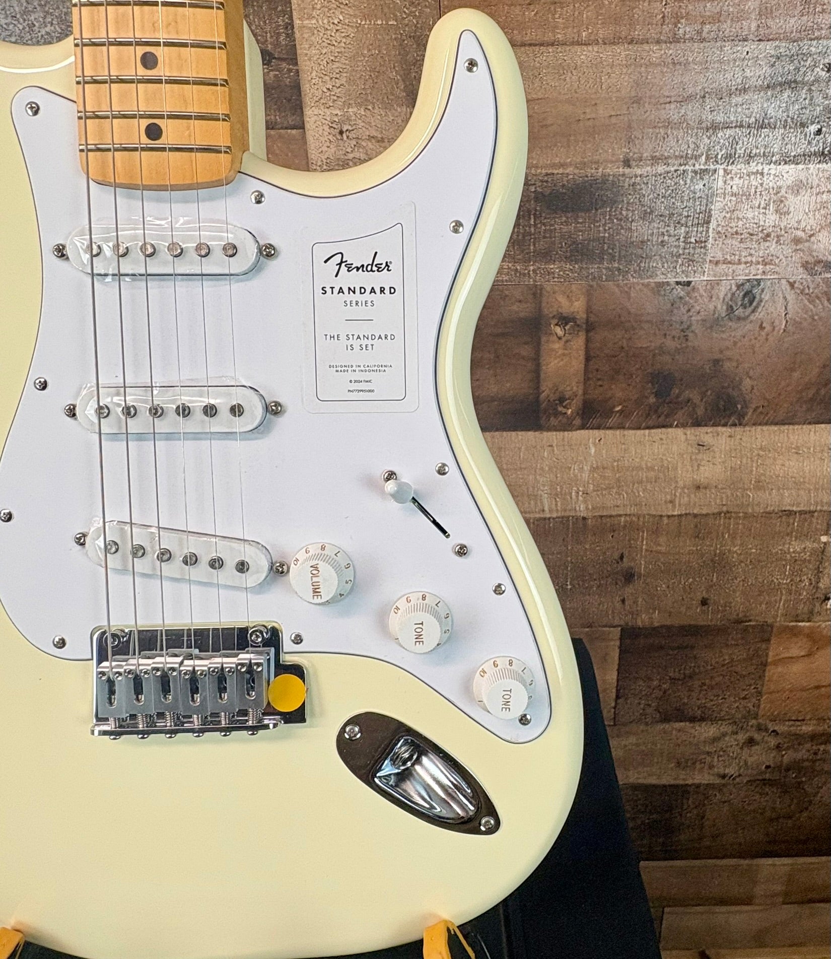 Fender Standard Stratocaster Electric Guitar, Olympic White, 974