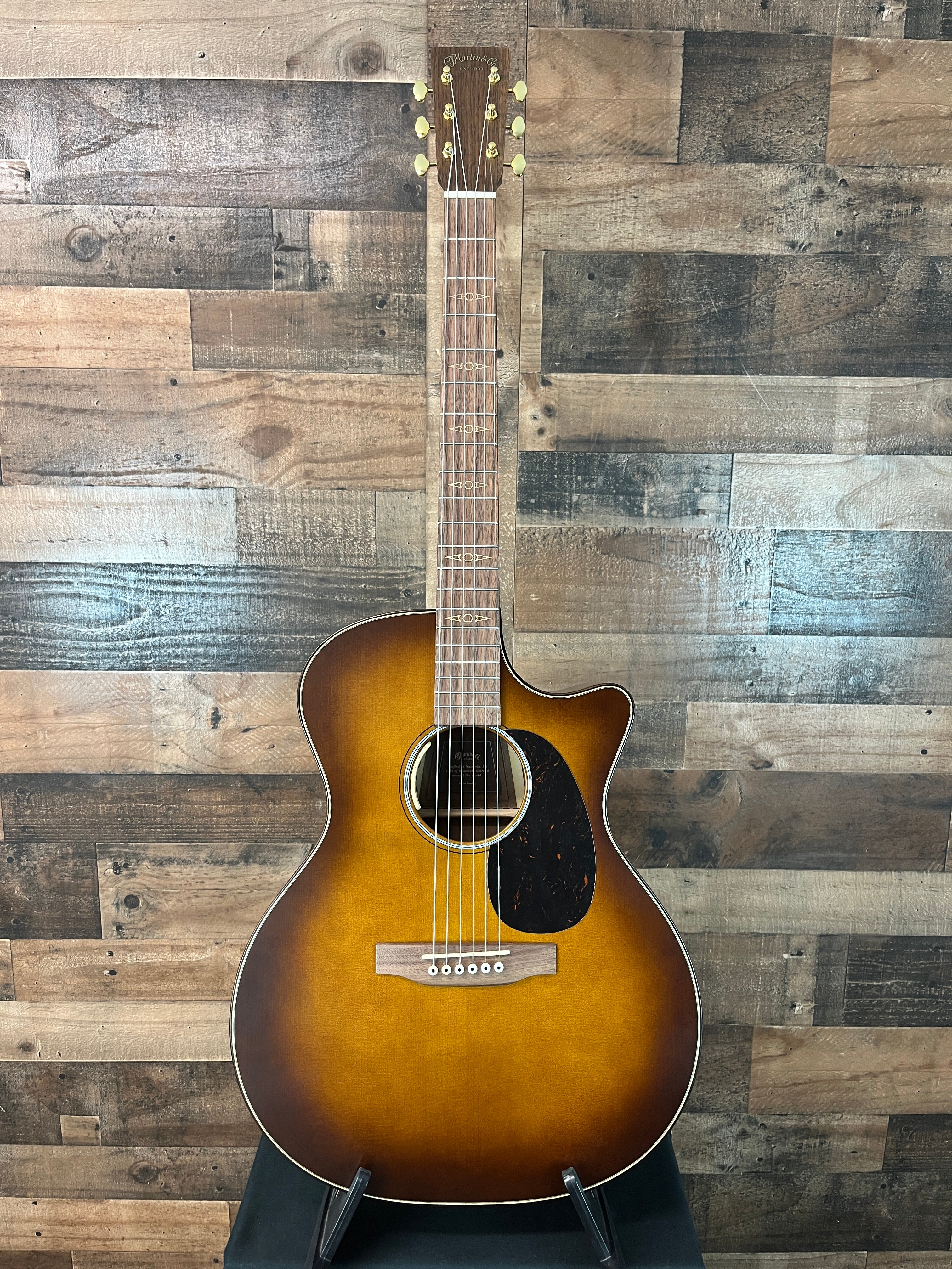 Martin GPCE Inception Maple, Amber Fade Sunburst, Hardcase, 057