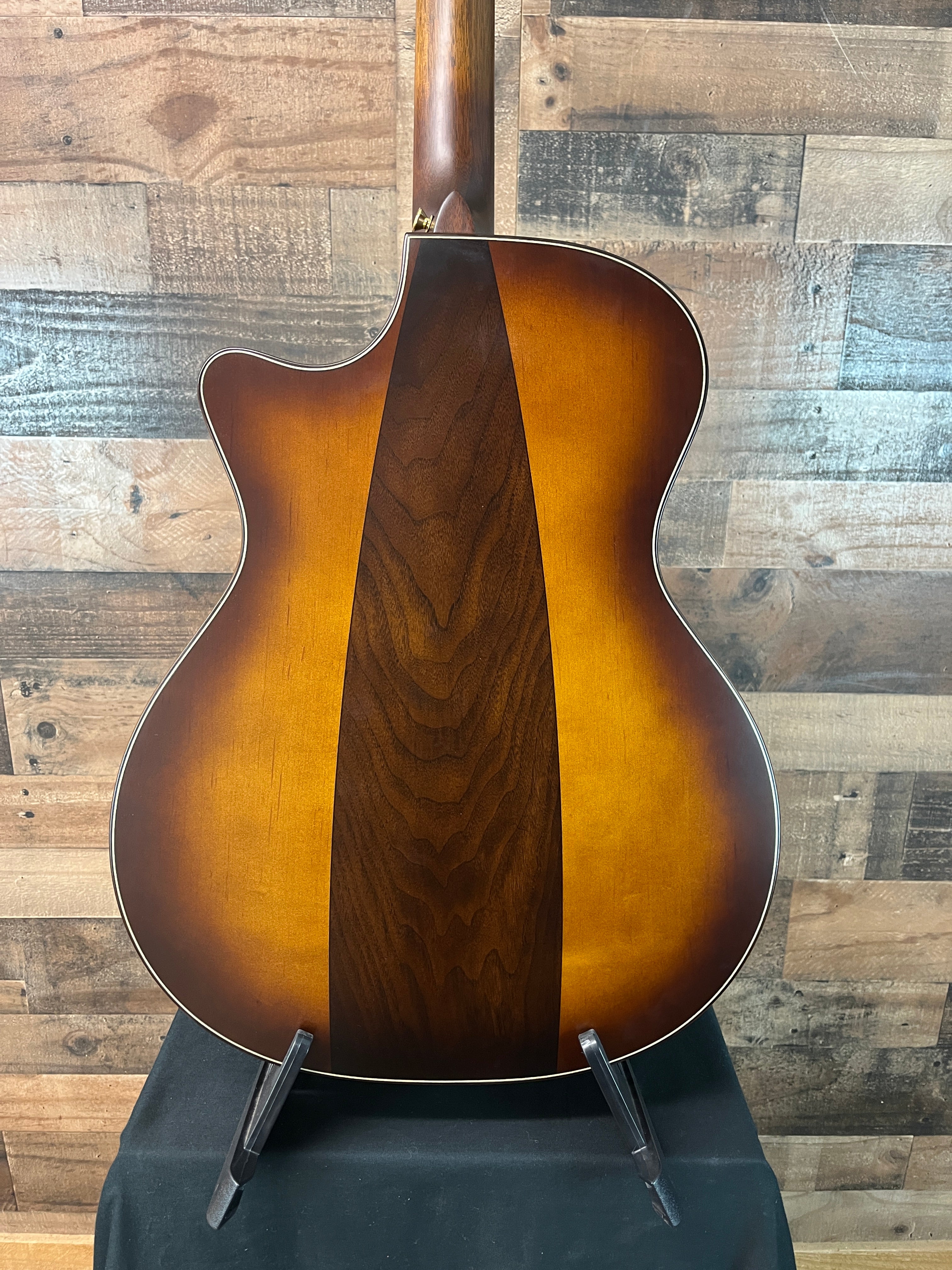 Martin GPCE Inception Maple, Amber Fade Sunburst, Hardcase, 057