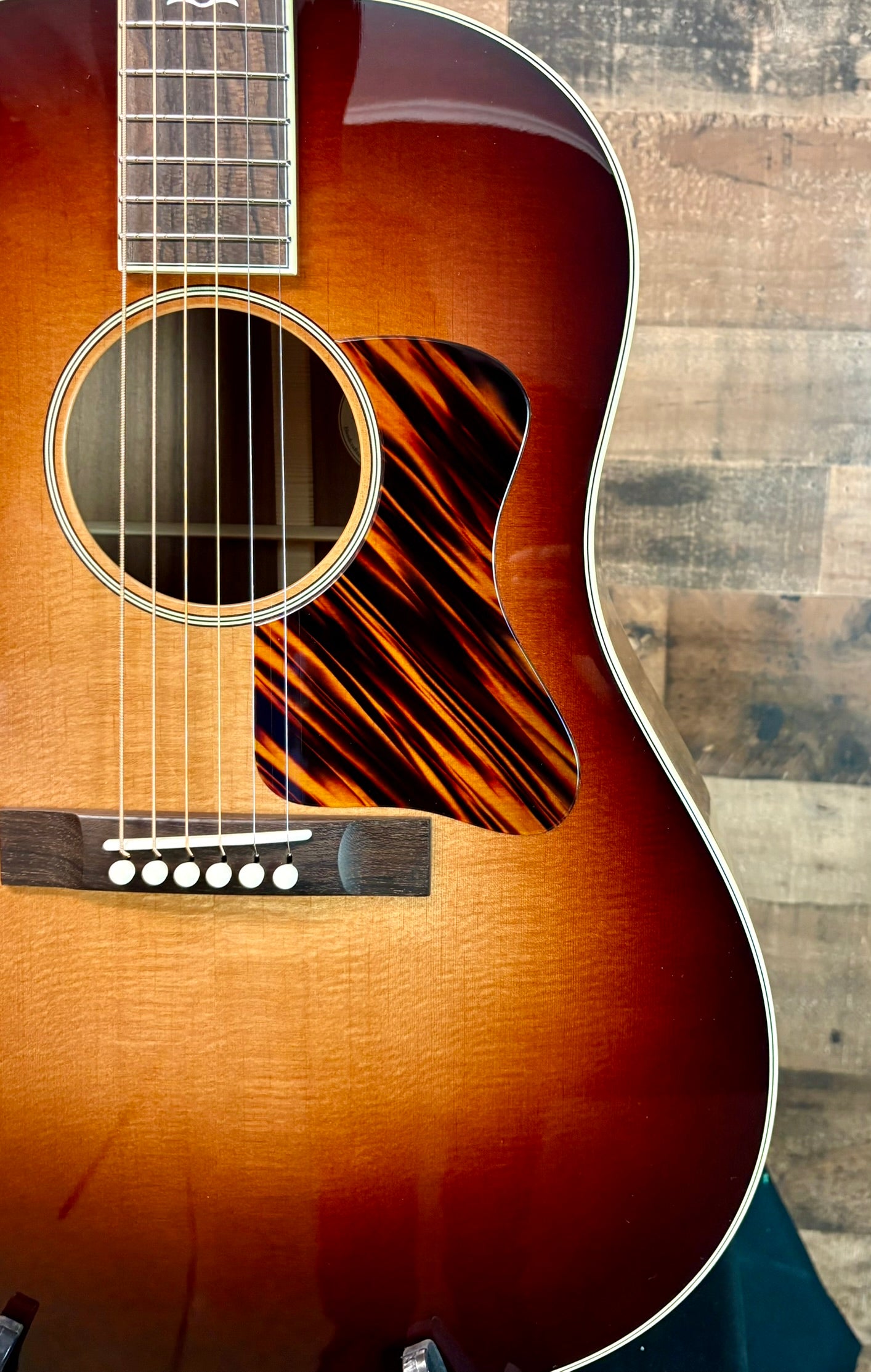 Bourgeois Luke Bryan Signature Touchstone Series Slope Shoulder Dreadnought  Sunburst