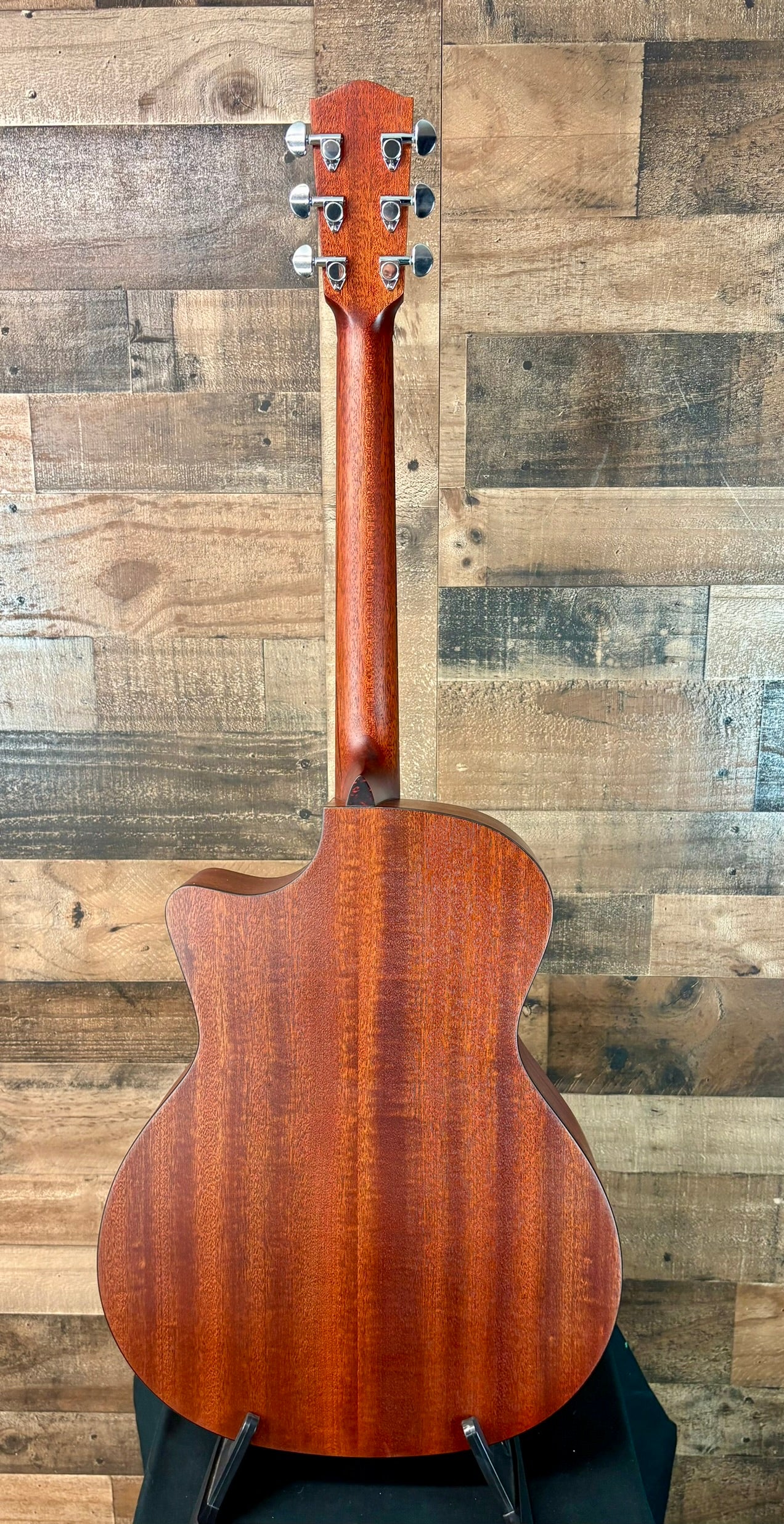 Eastman AC122-1CE Grand Auditorium Natural