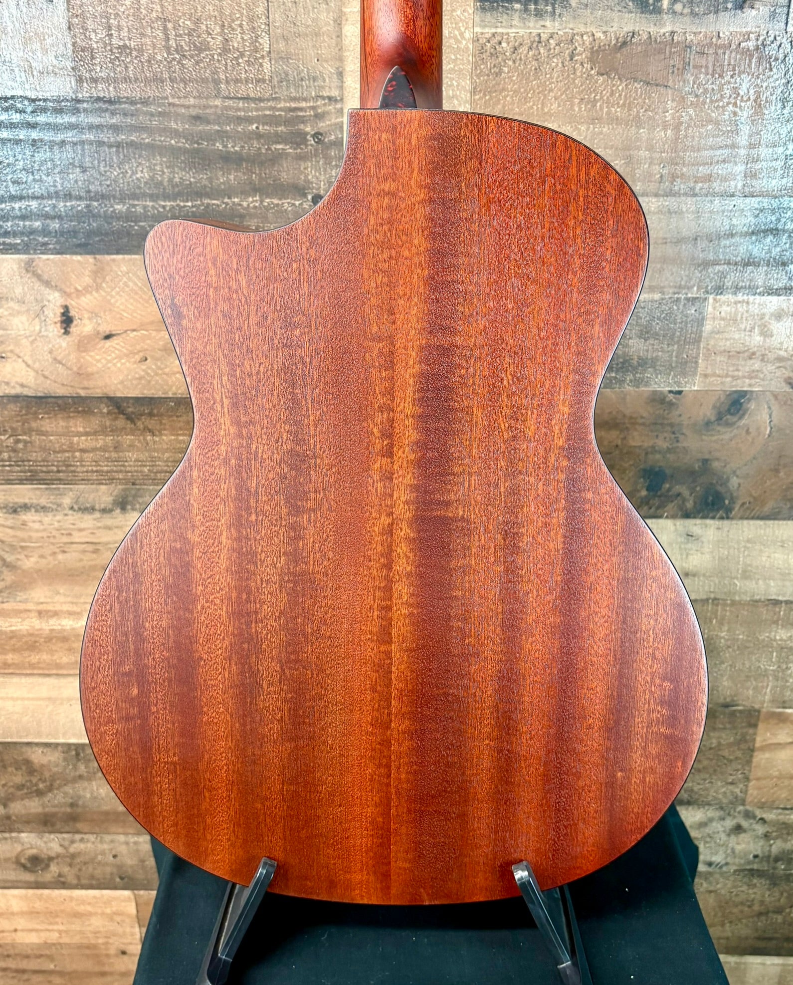 Eastman AC122-1CE Grand Auditorium Natural