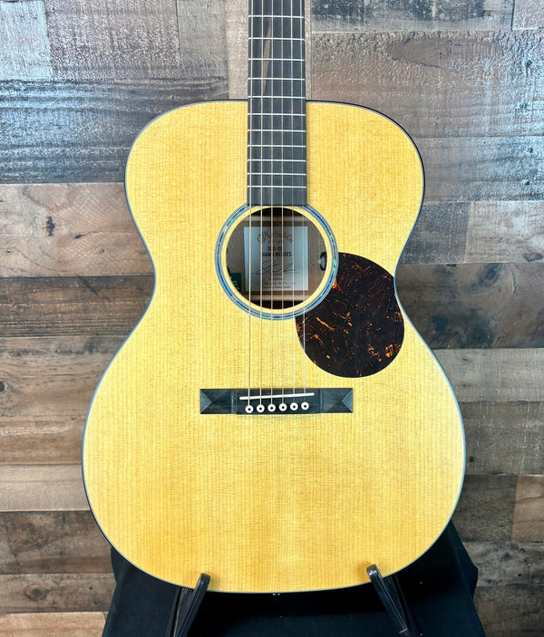 Martin 000-10E Shawn Mendes Acoustic-electric Guitar - Natural
