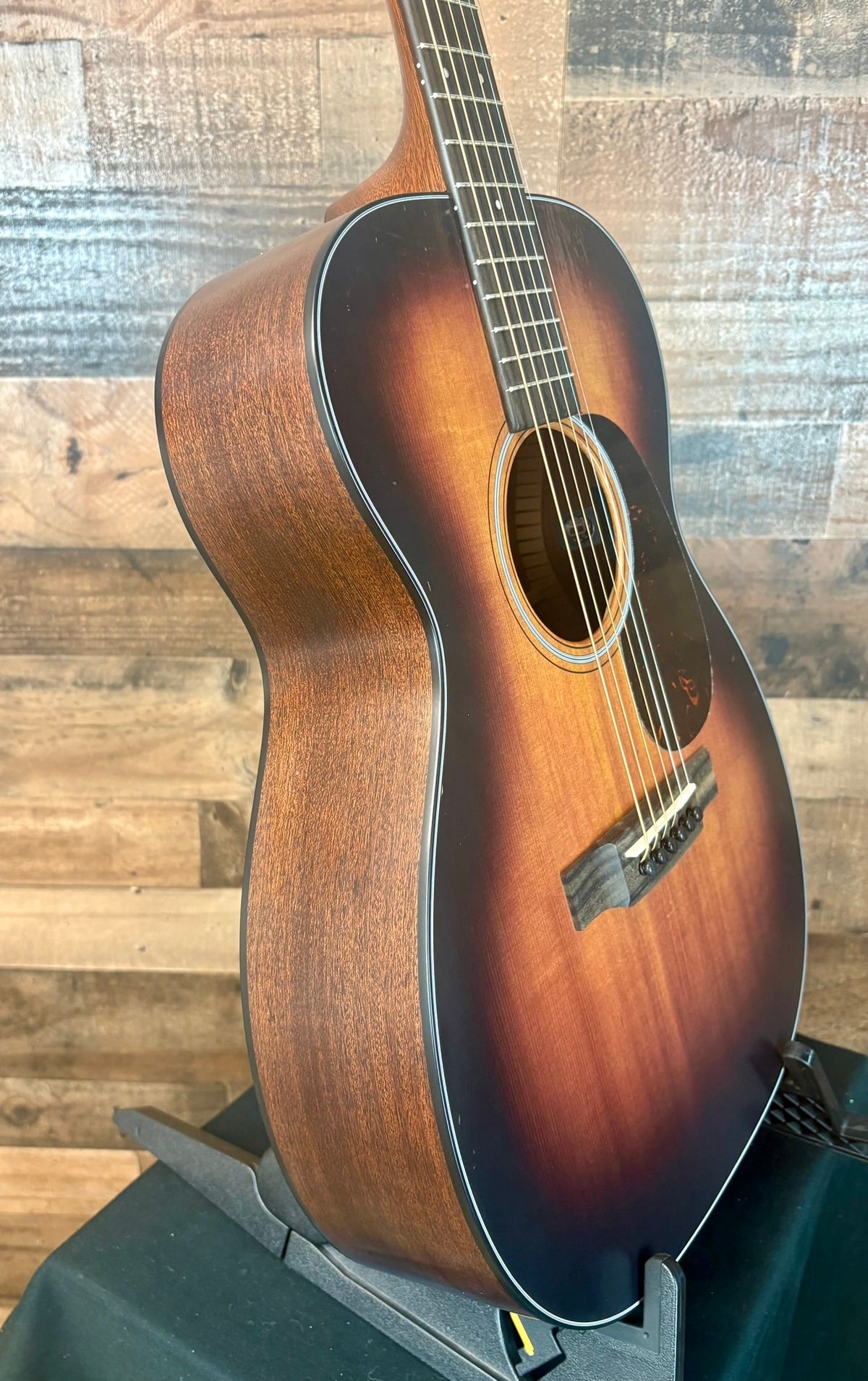 Martin 00-10E Road Series Retro Joe Bonamassa Acoustic Electric Guitar