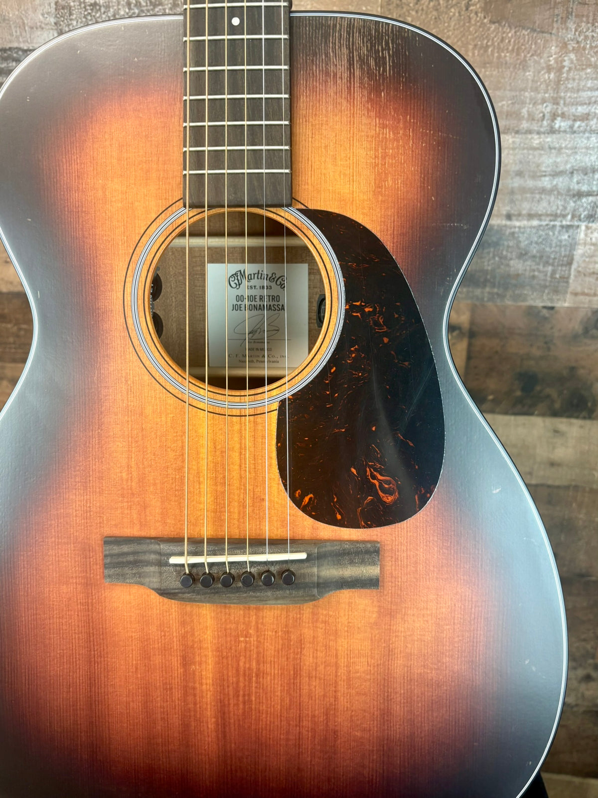 Martin 00-10E Road Series Retro Joe Bonamassa Acoustic Electric Guitar