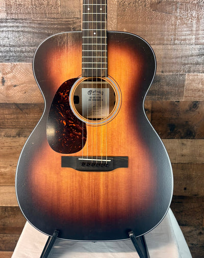 Martin 00-10E Retro Joe Bonamassa Left-Handed, Sunburst