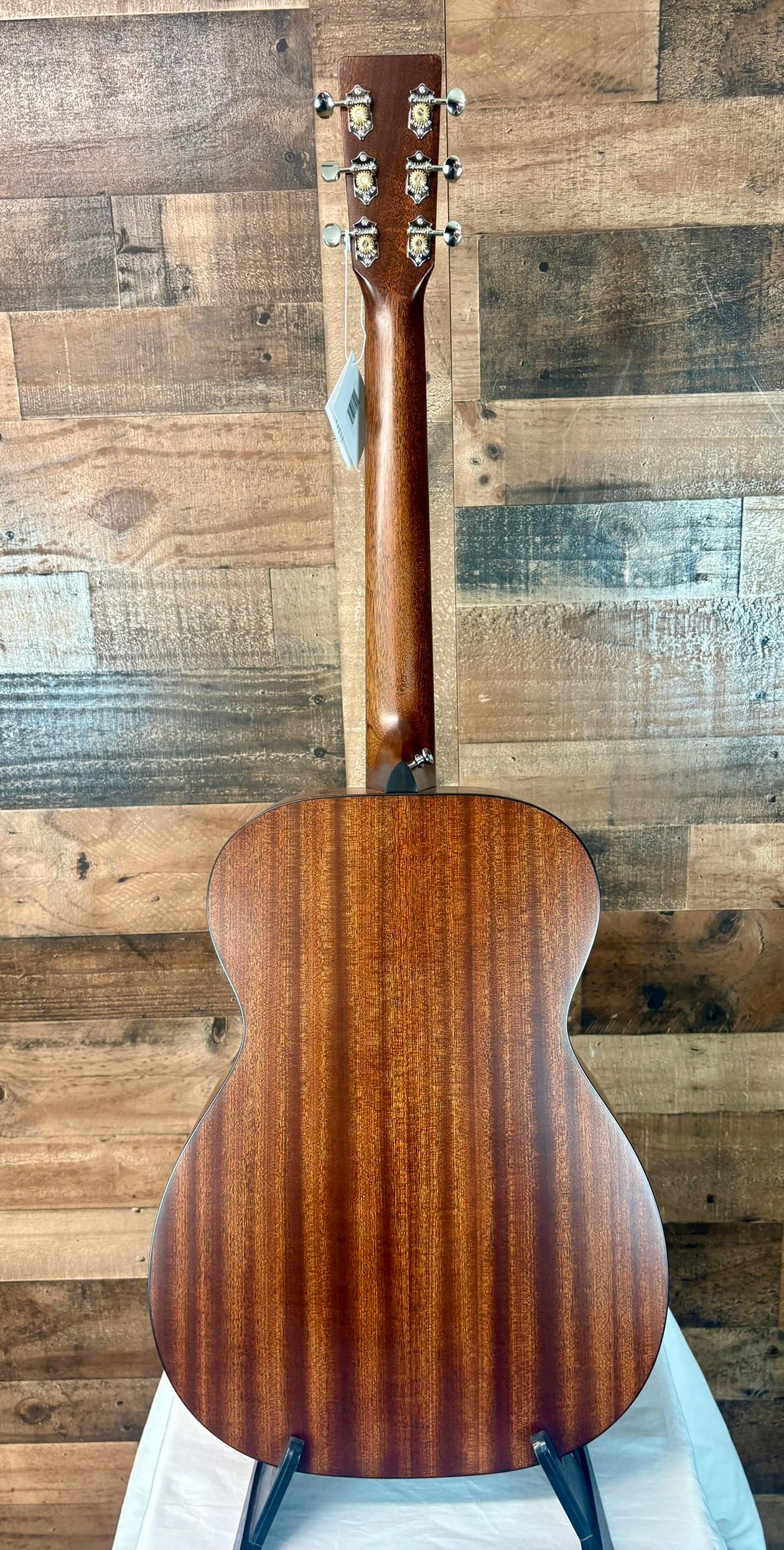 Martin 00-10E Retro Joe Bonamassa Left-Handed, Sunburst
