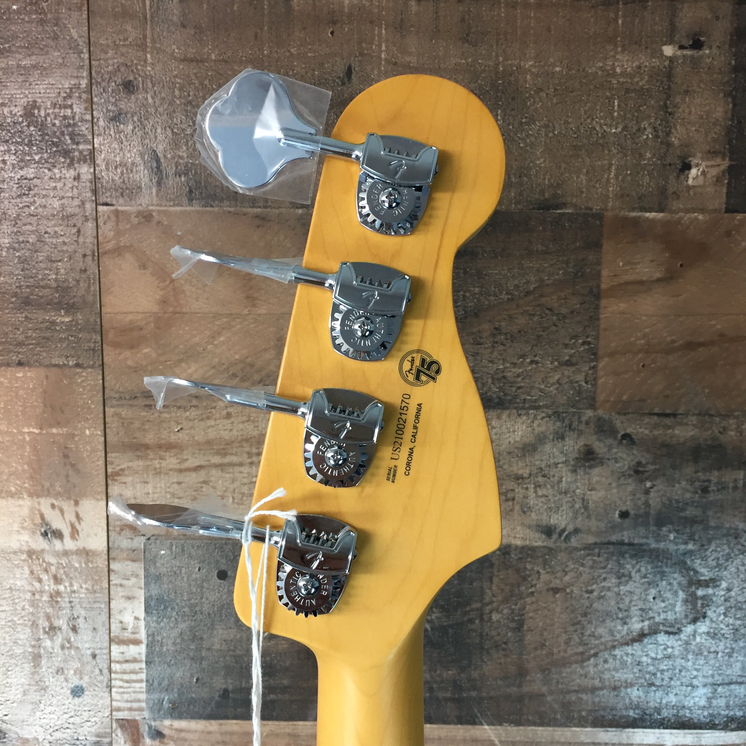 American Professional II Precision Bass, LEFT HANDED, Mystic Surf Green, Hard Case, 520