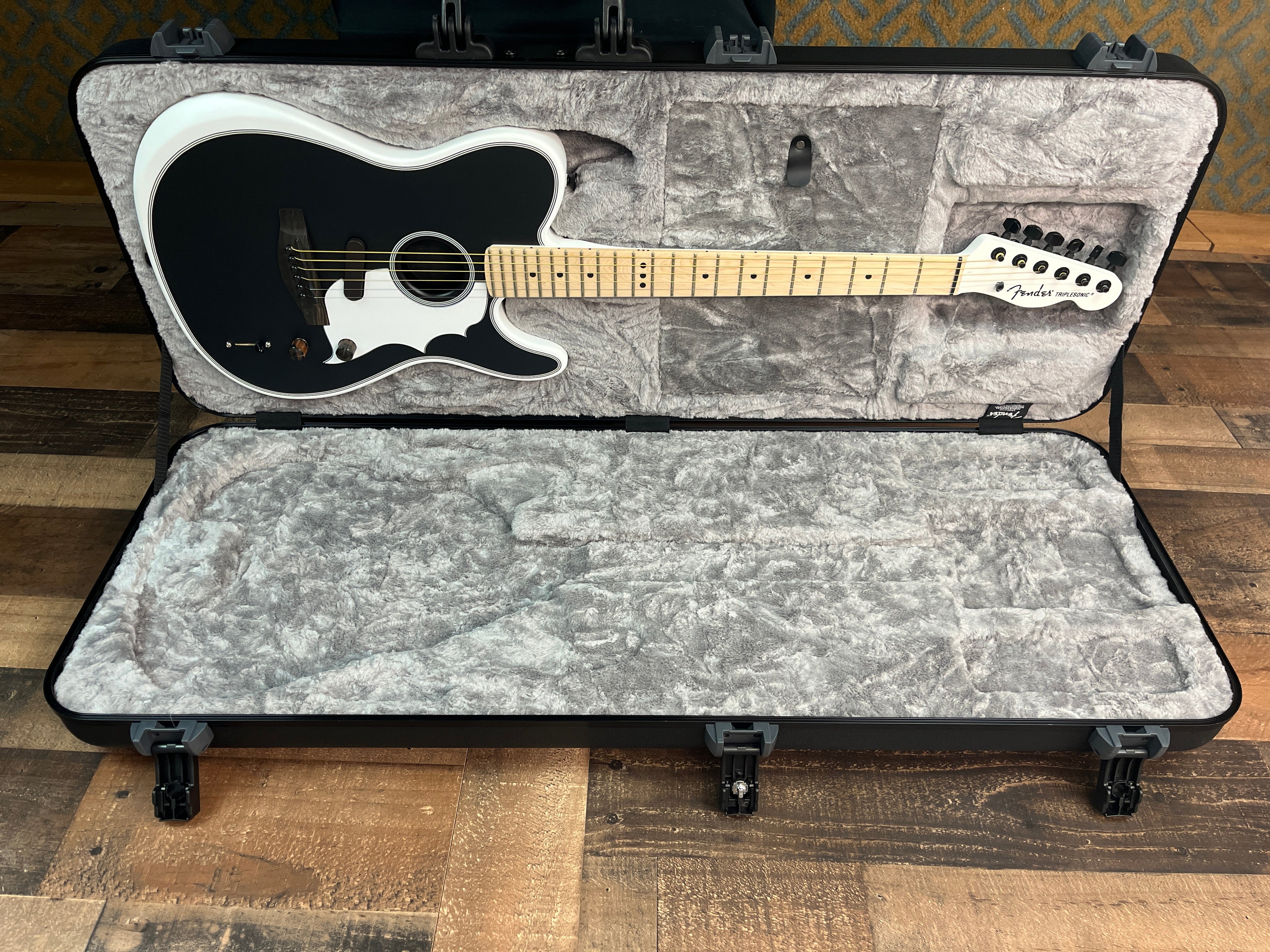 Fender Jack White Signature Triplesonic Acoustasonic Telecaster Satin Arctic White with Black Top,113