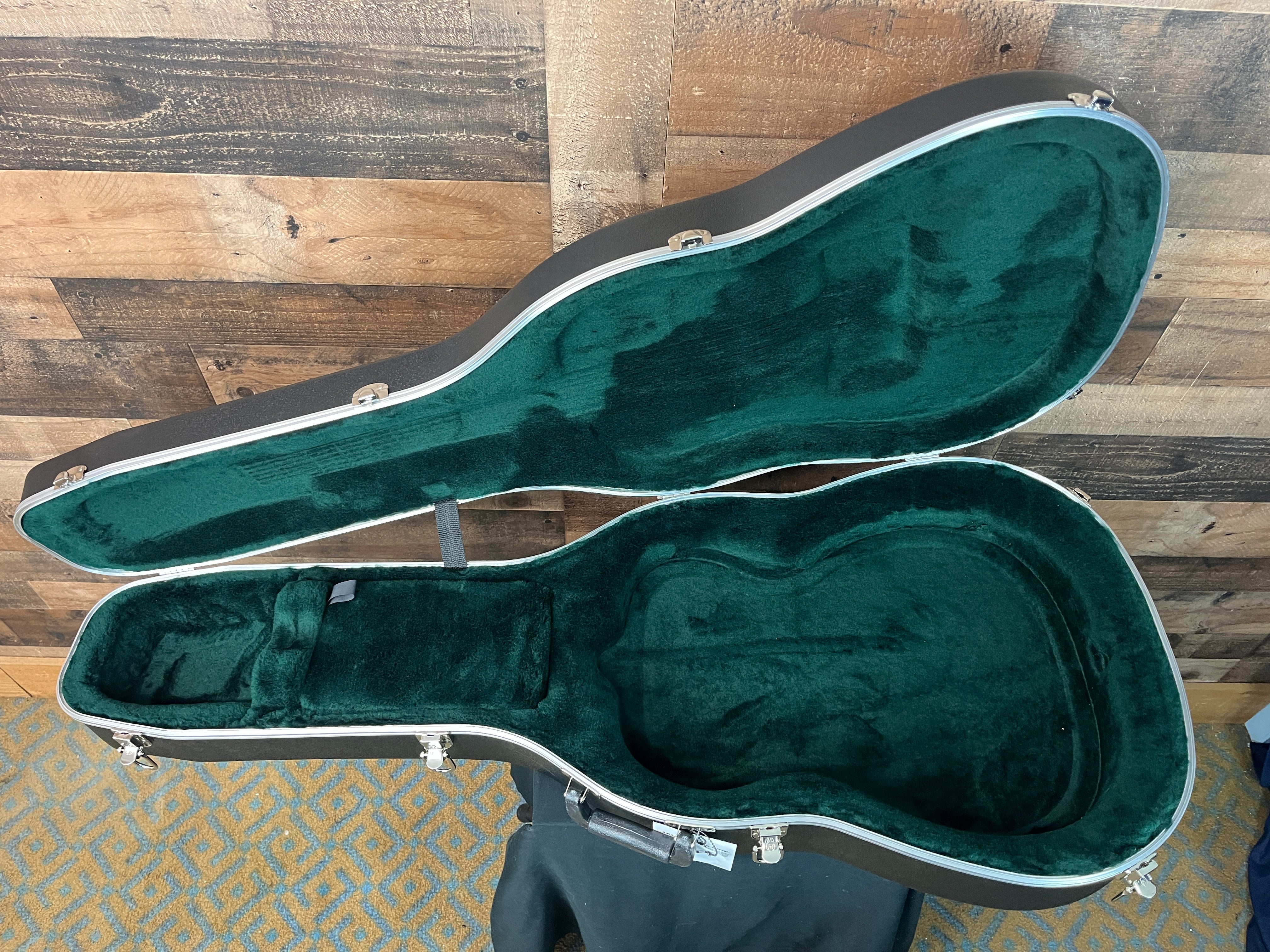 Martin OM-28 Acoustic Guitar, Hard Case, 353