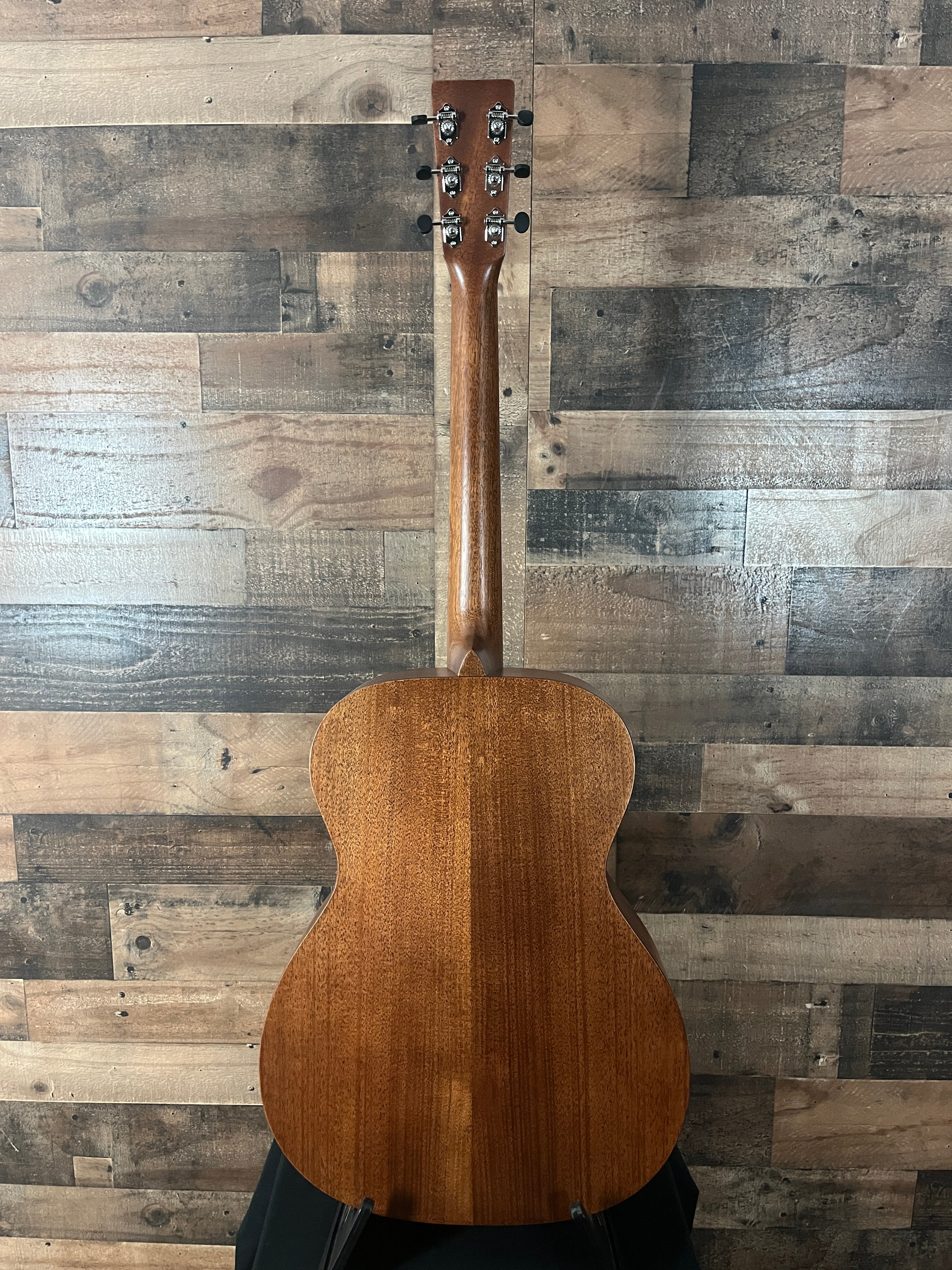 Martin 00015M Left-Handed Acoustic Guitar, Gig Bag, 791