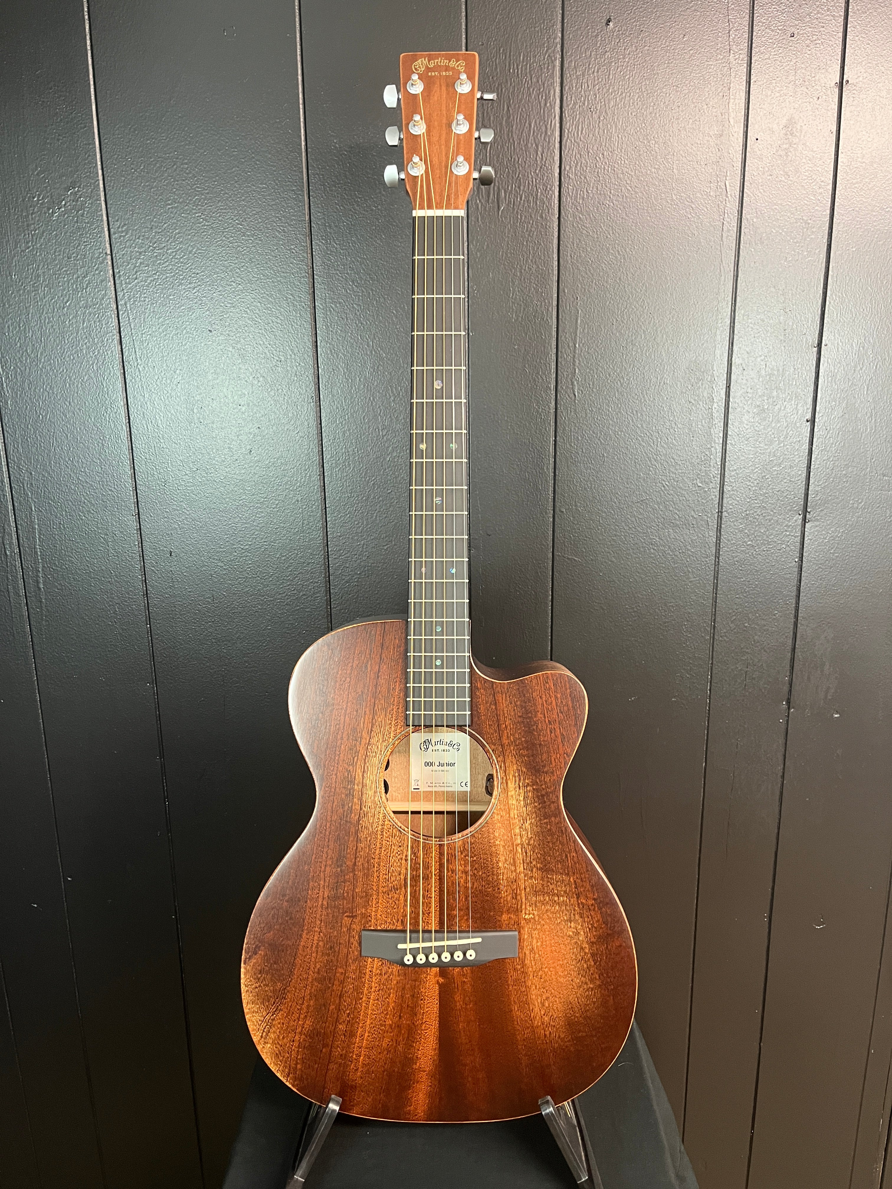 Martin 000C Jr-E StreetMaster Acoustic-electric Guitar - Dark Mahogany Distressed, Soft Case, 594