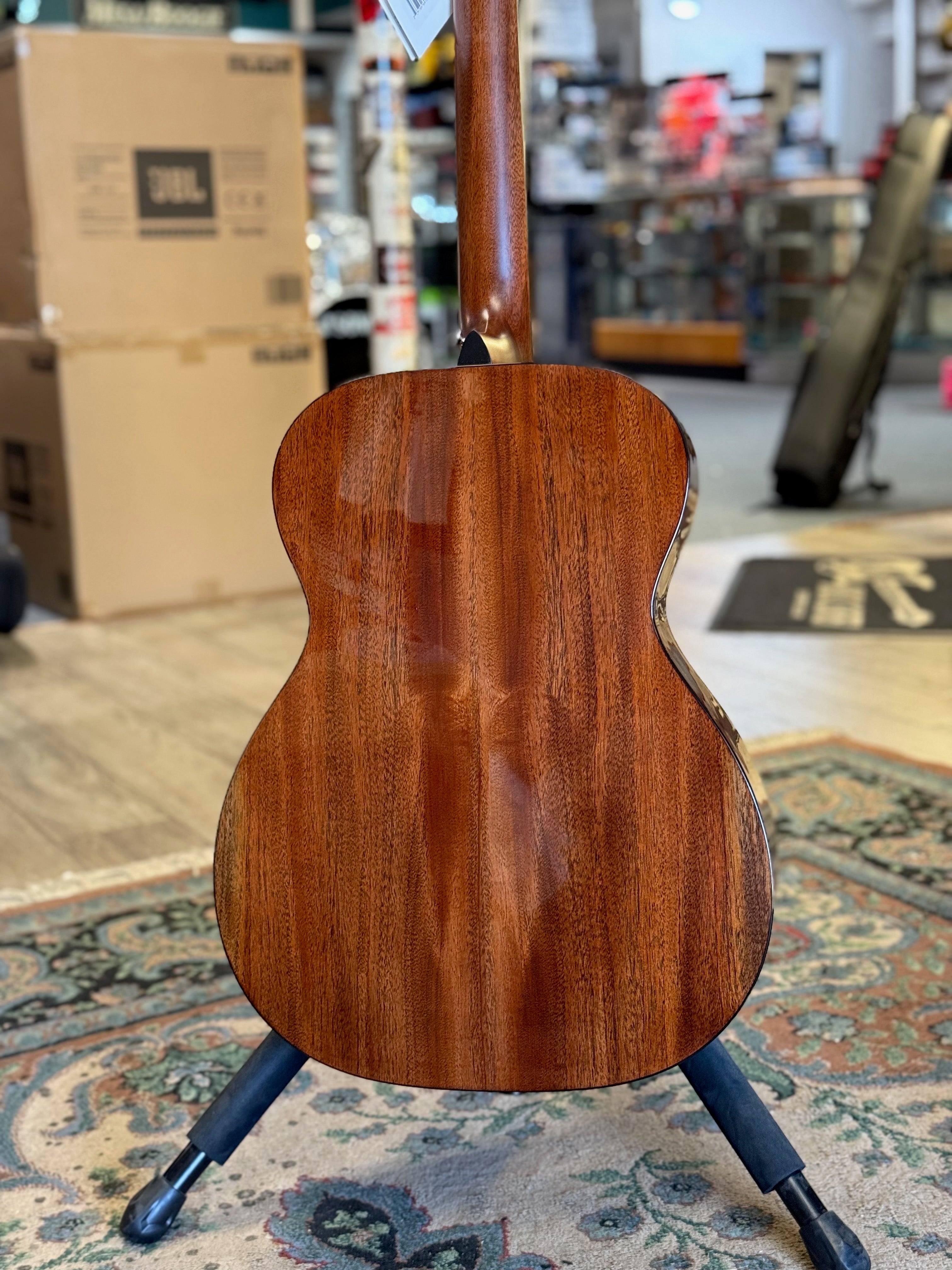 000E Retro Plus Mahogany Acoustic Electric Guitar - #372