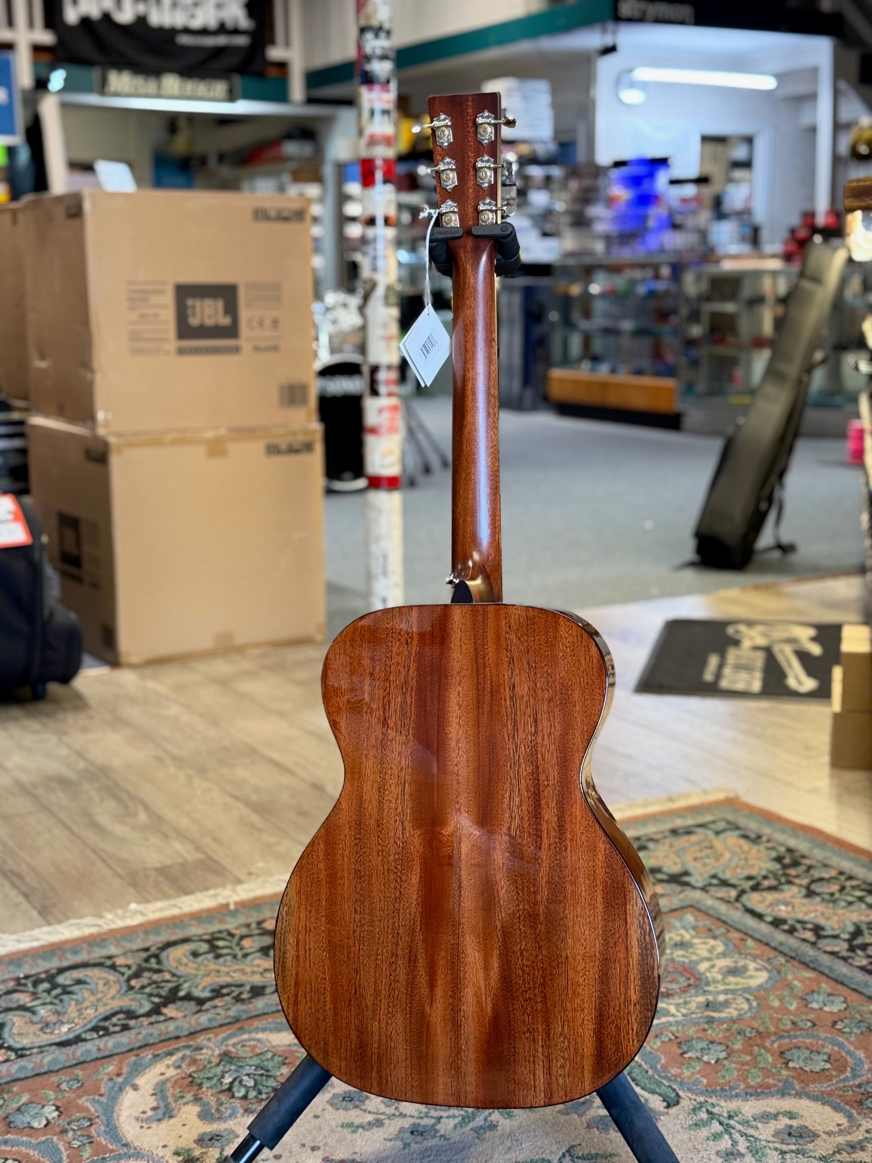 000E Retro Plus Mahogany Acoustic Electric Guitar - #372