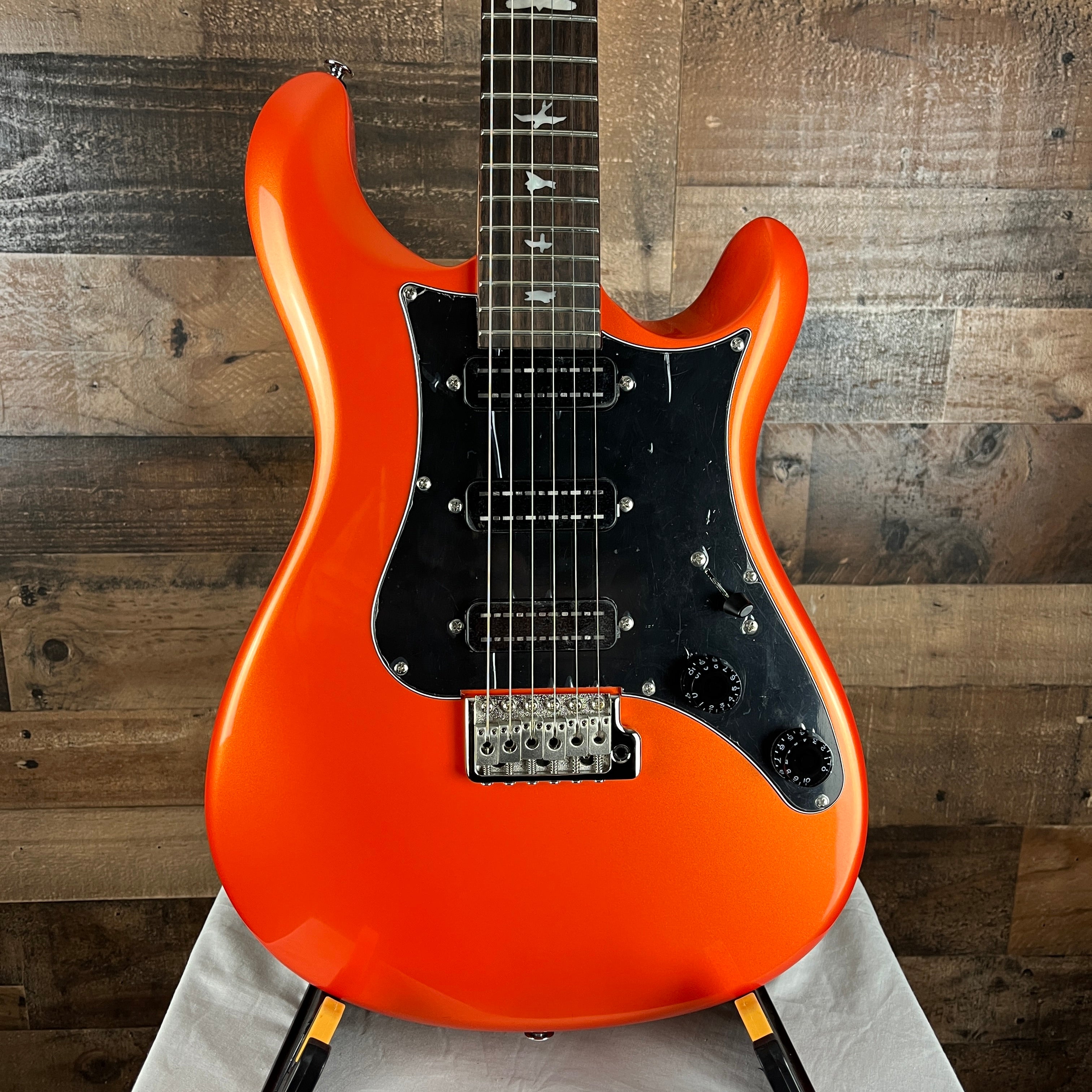 SE NF3, Metallic Orange, Rosewood Fingerboard, Gig Bag, 705