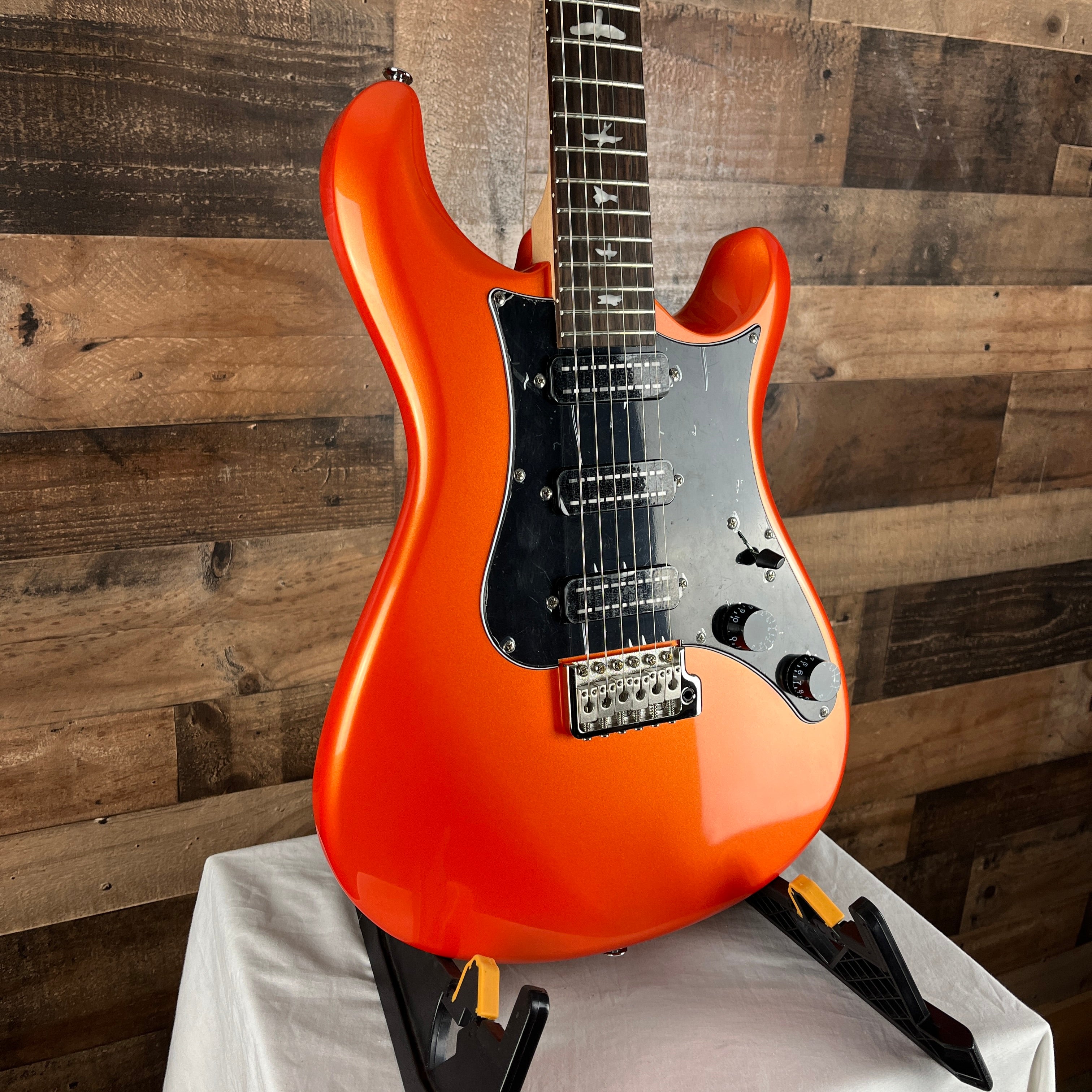 SE NF3, Metallic Orange, Rosewood Fingerboard, Gig Bag, 705