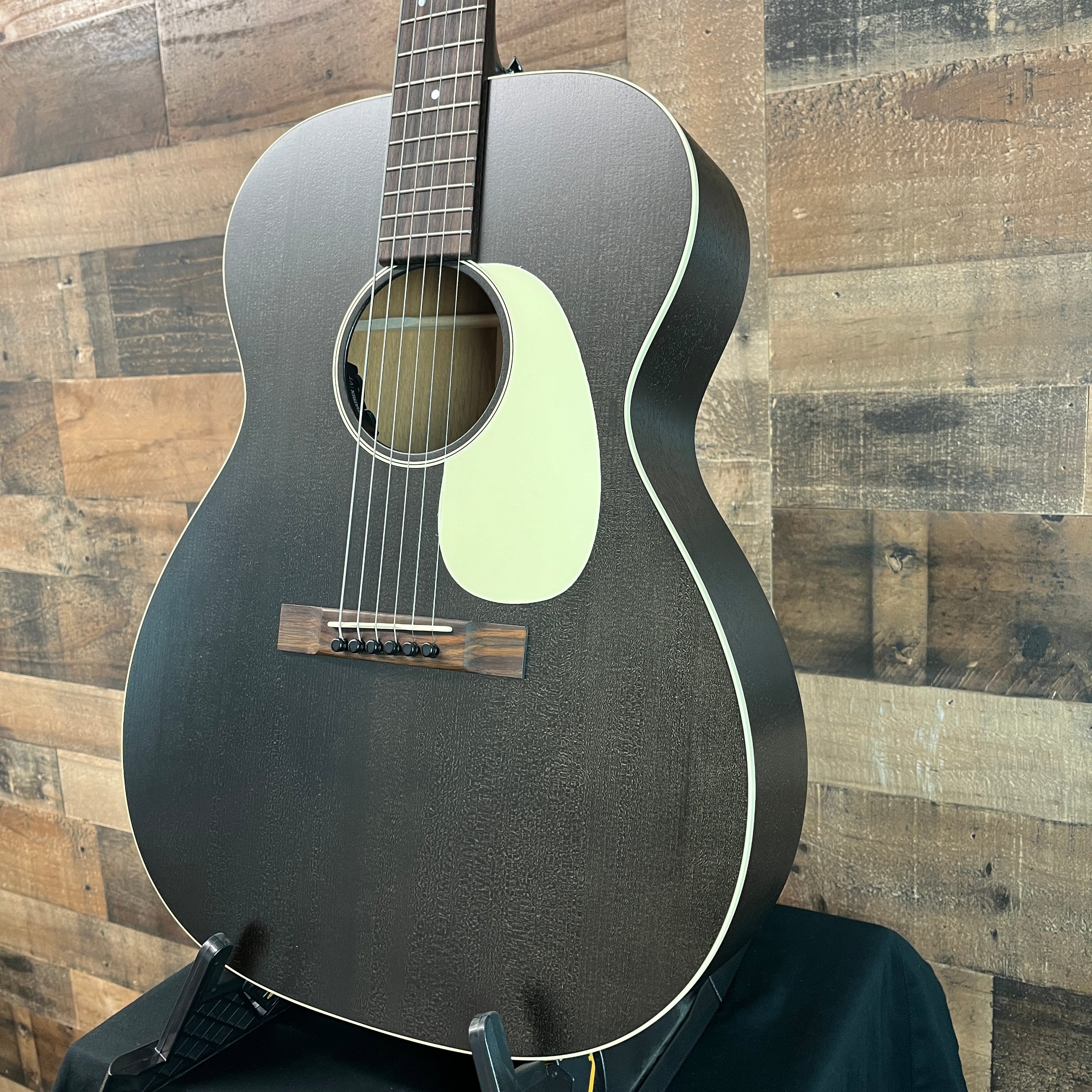Martin 000-17E 00017E Acoustic/Electric, Black Smoke, Gig bag, 460