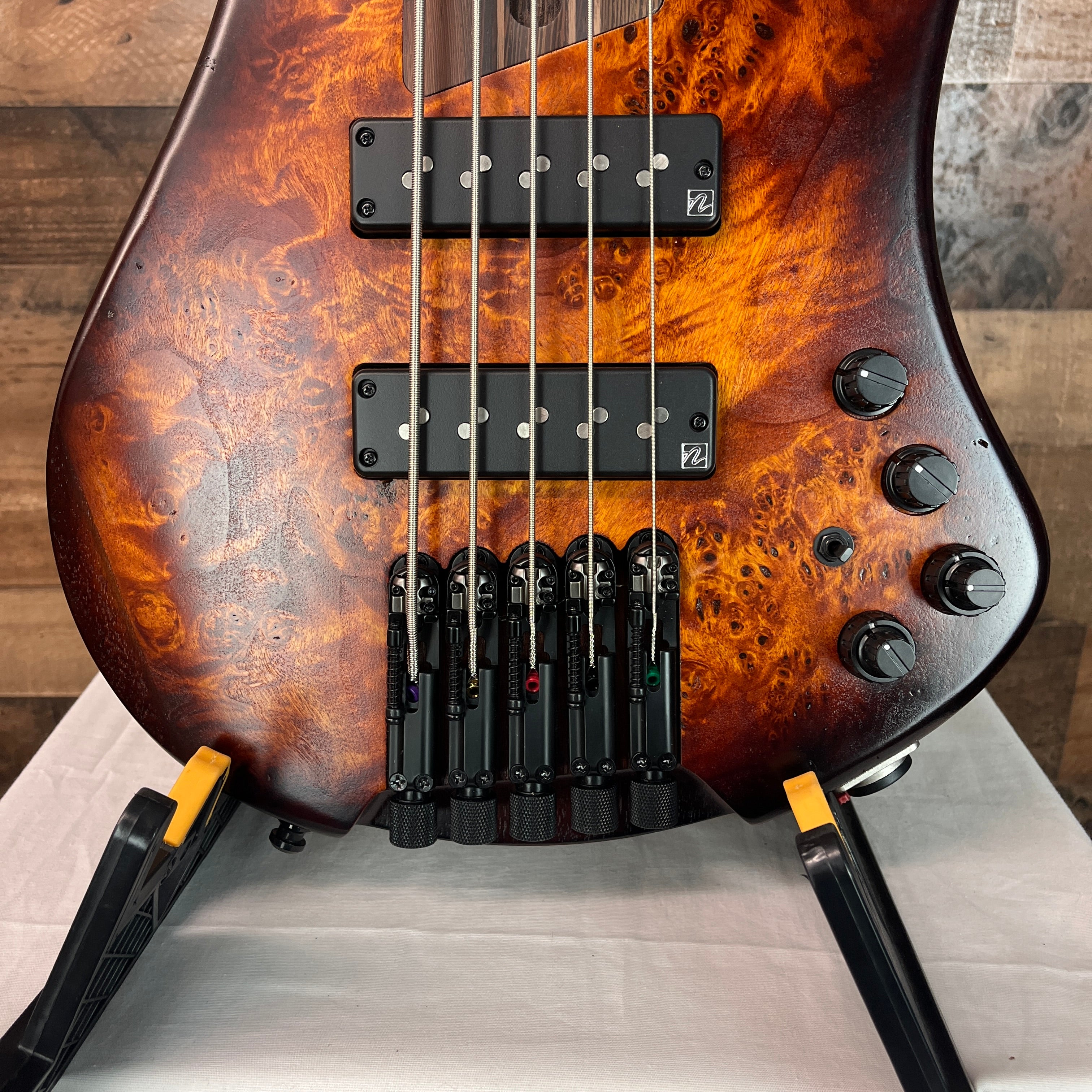 EHB1505S, Dragon Eye Burst, Gig Bag, 687