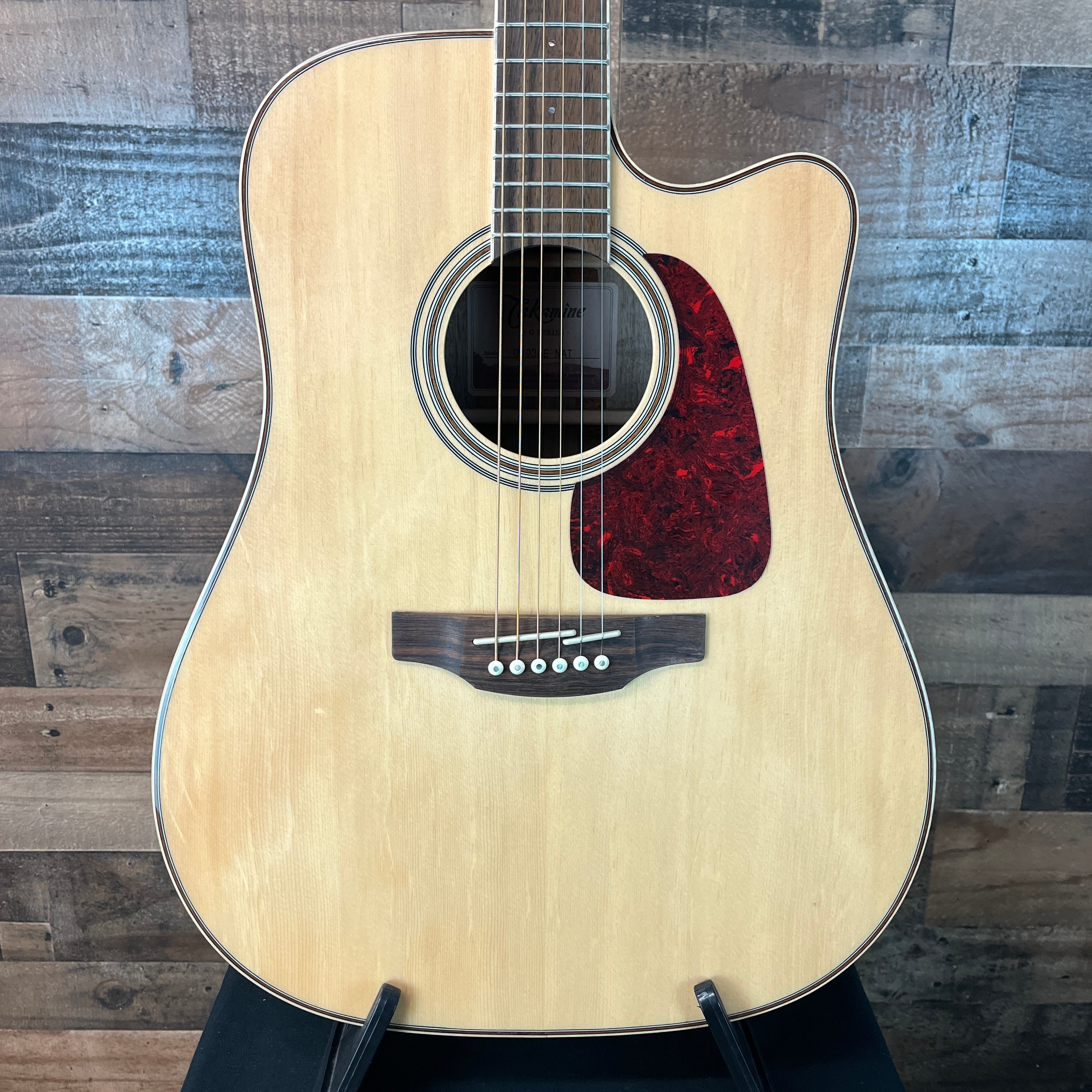 Takamine GD93CE-NAT Acoustic/Electric Guitar, 165