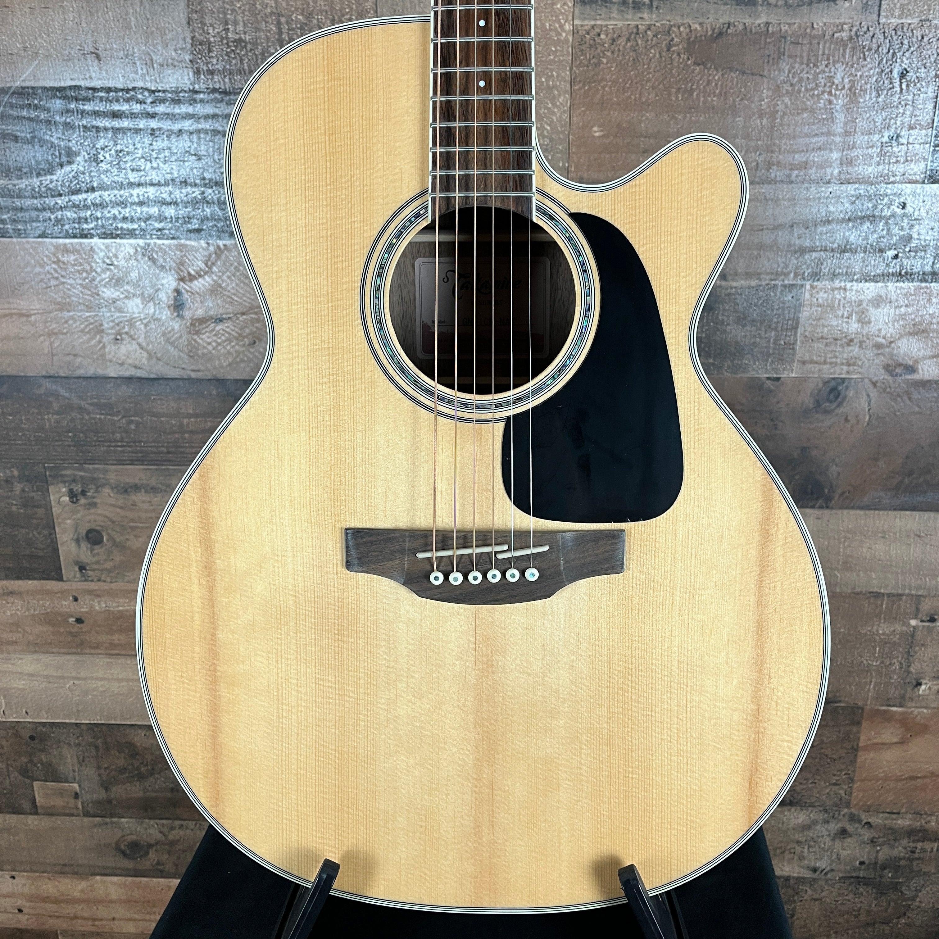 Takamine GN51CE-NAT Acoustic/Electric Guitar, Natural, 983