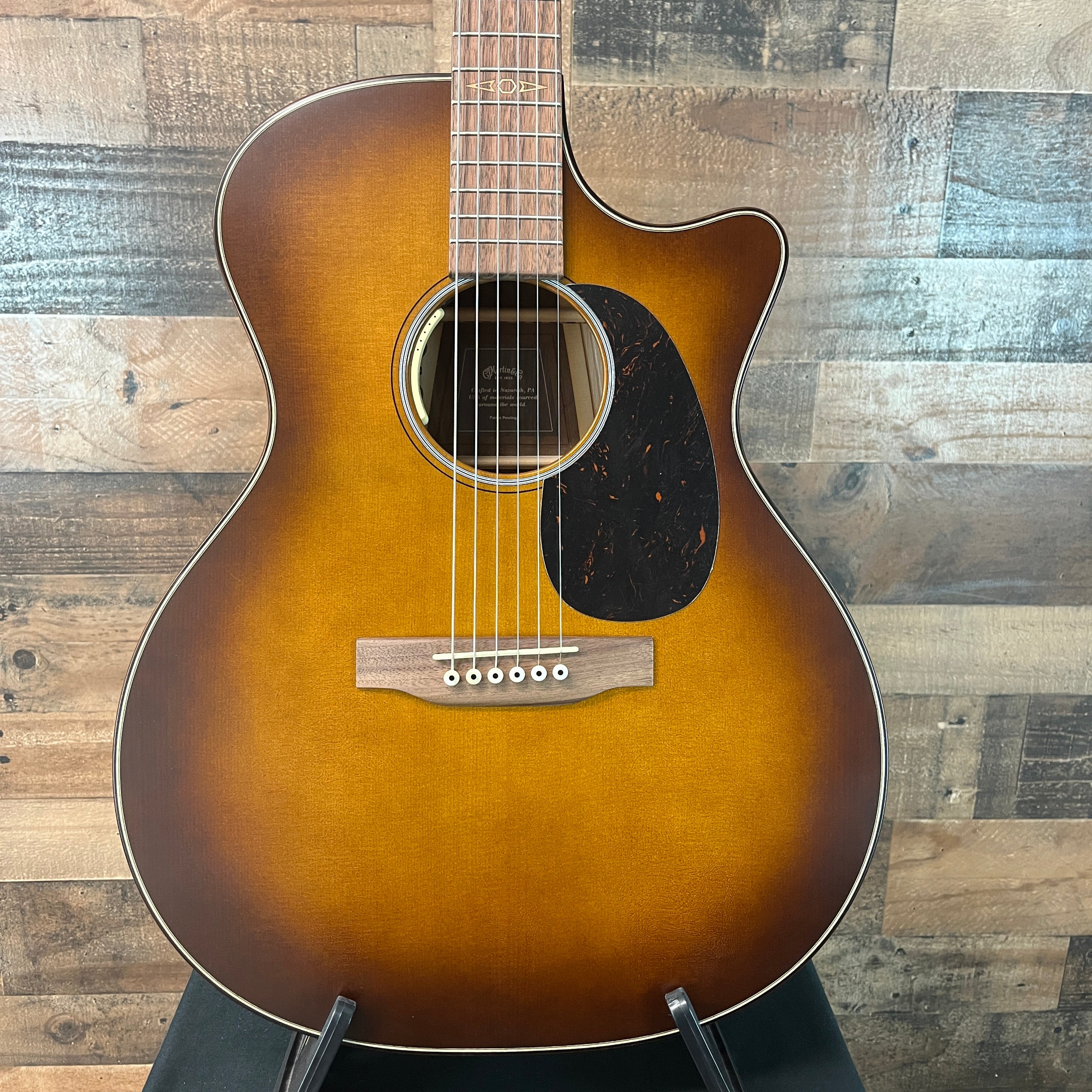 Martin GPCE Inception Maple, Amber Fade Sunburst, Hardcase, 057