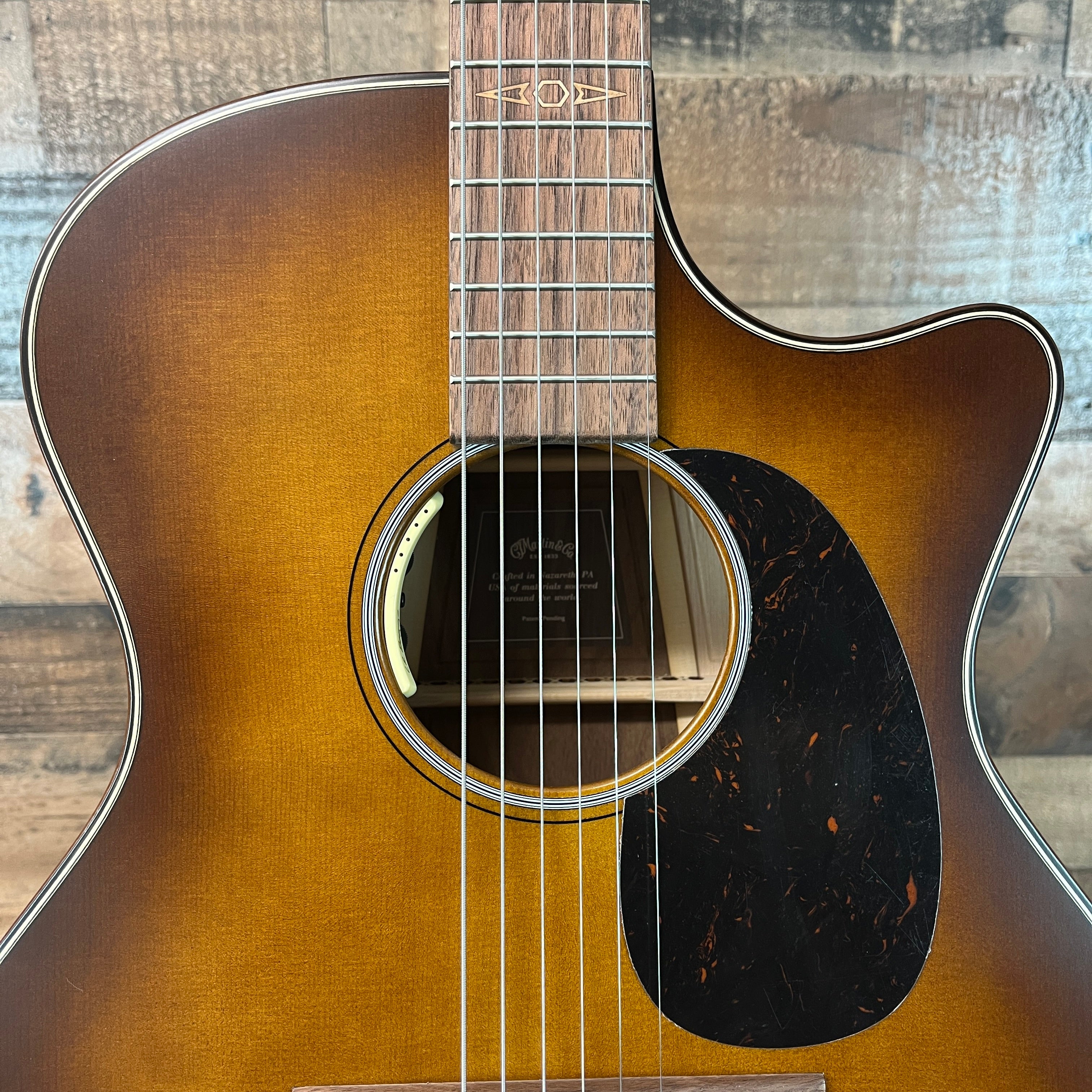 Martin GPCE Inception Maple, Amber Fade Sunburst, Hardcase, 057