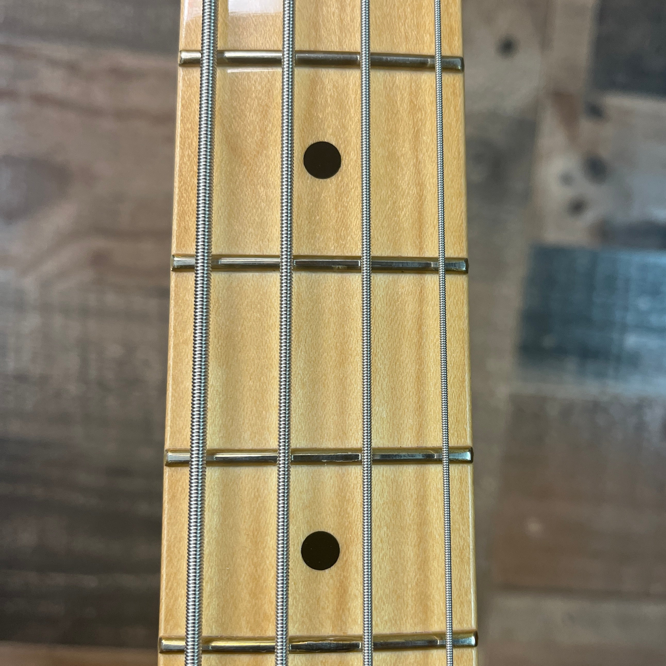 Player II Modified Active Jazz Bass, 3-tone Sunburst, Gig Bag, 998