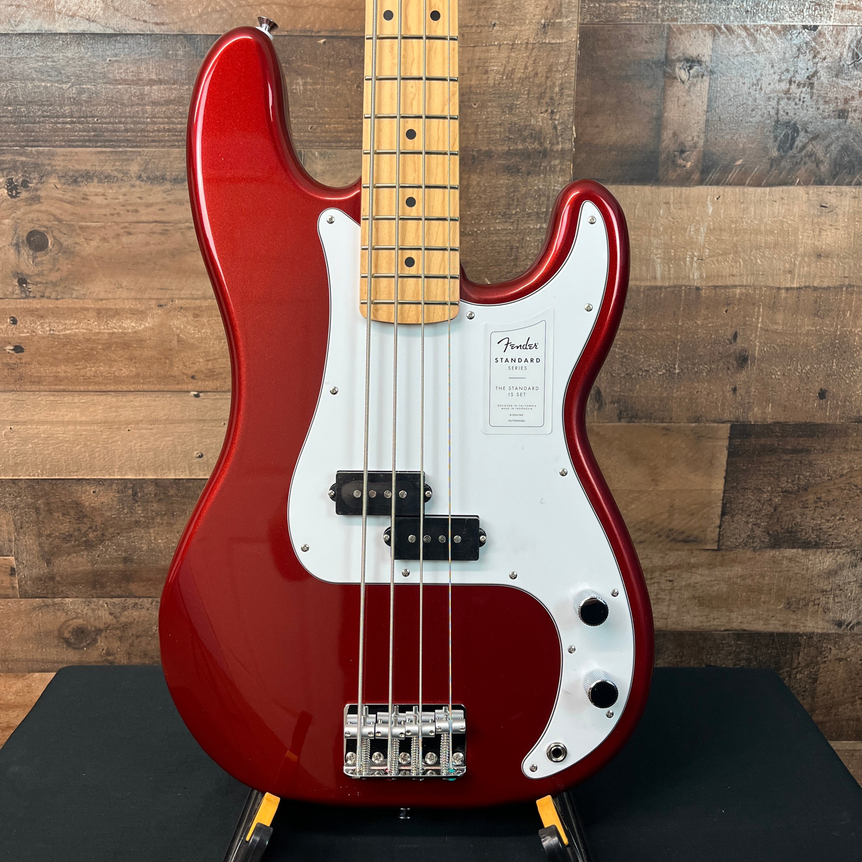 Standard Precision Bass, Candy Cola, 212