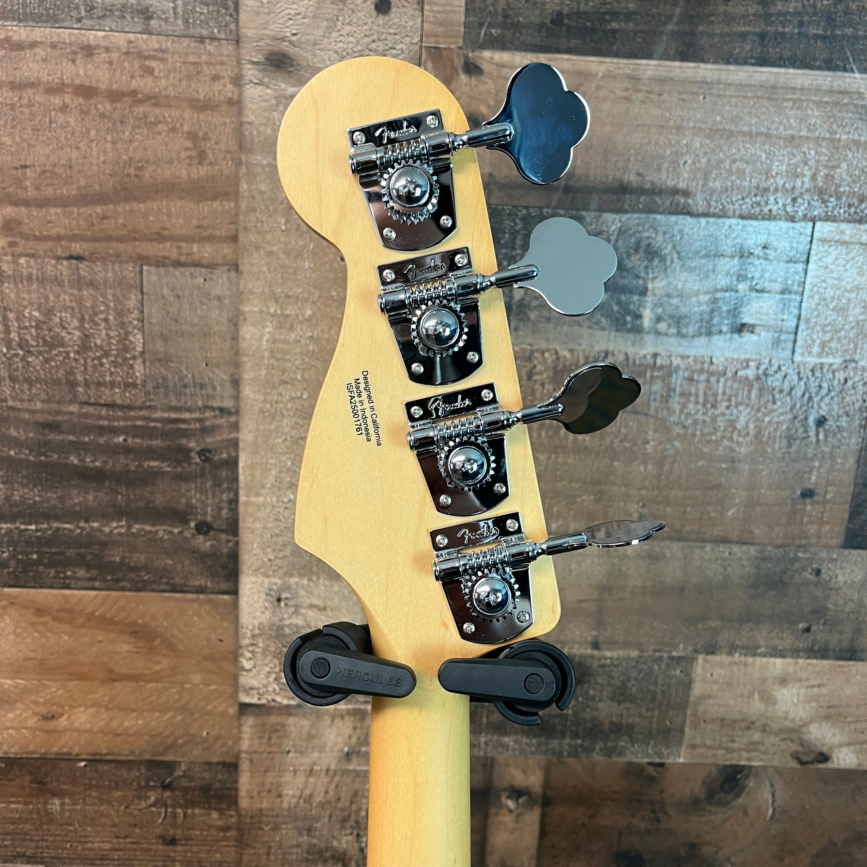 Fender Standard Jazz Bass, Black, Maple Fingerboard, 761