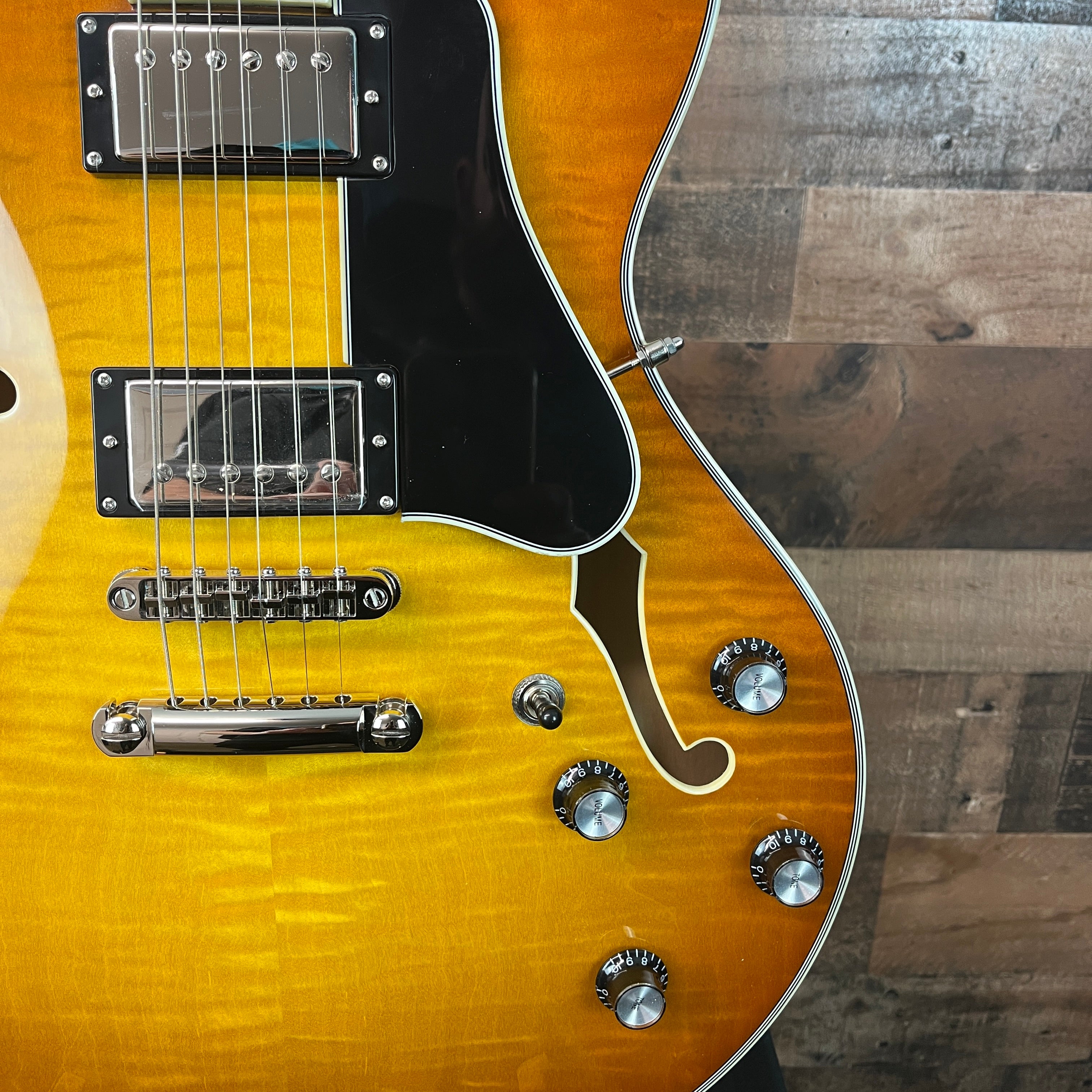 Eastman T486 Semi-Hollow Electric, Goldburst, Hard Case, 278