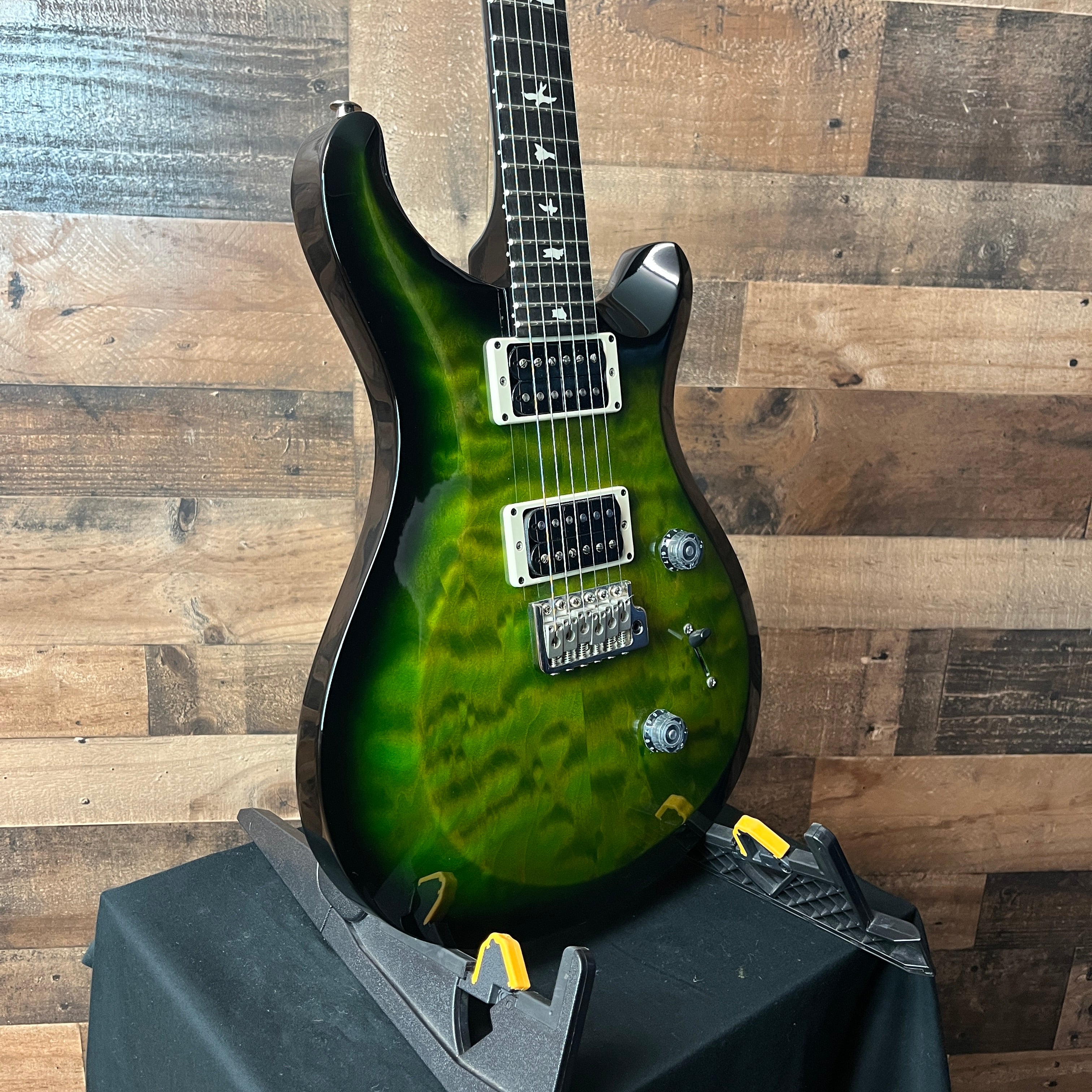 S2 Custom 24 Electric Guitar, Eriza Verde Smokeburst, Gig Bag, 515